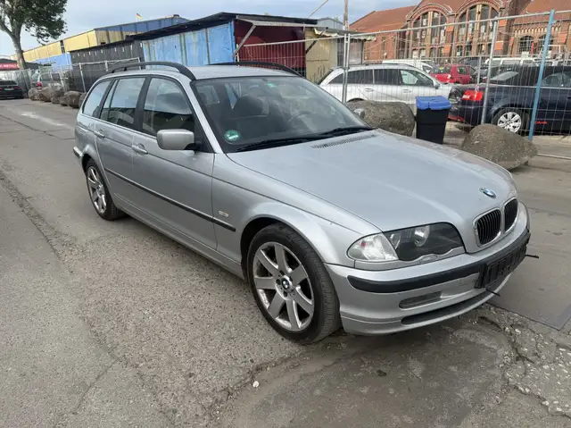 BMW 330 3er 330d touring