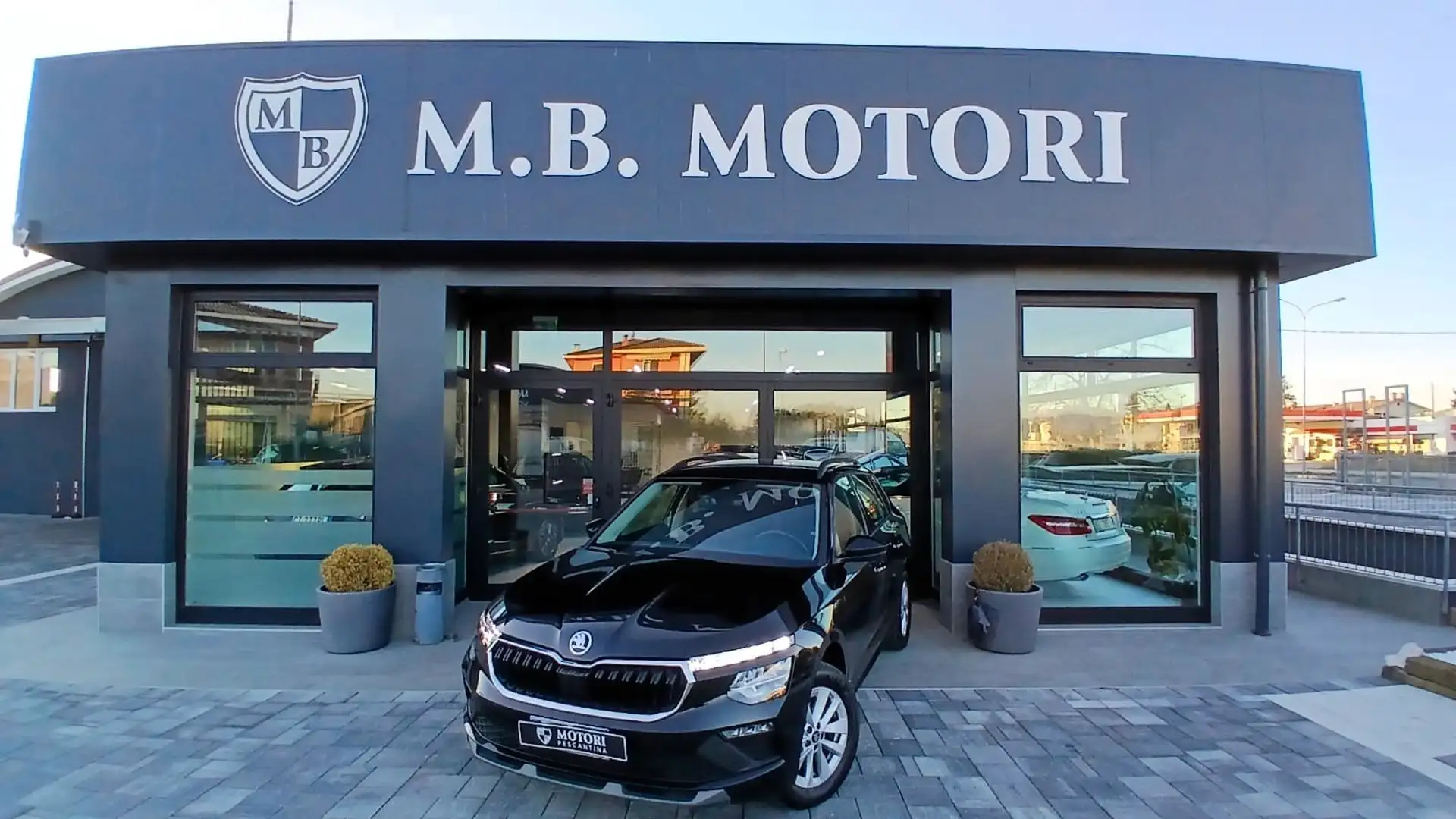 Skoda Kamiq Kamiq 1.0 tsi Selection 95cv *PREZZO PROMO* Schwarz - 1