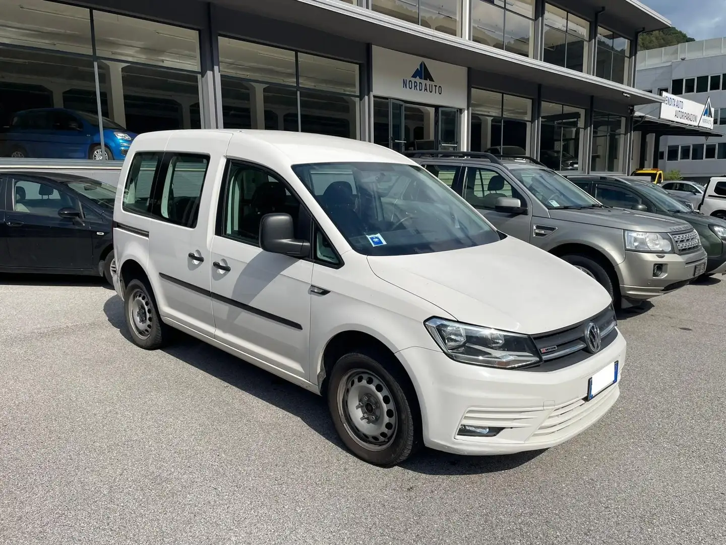 Volkswagen Caddy 2.0 TDI 122 CV 4motion + GANCIO Bianco - 2