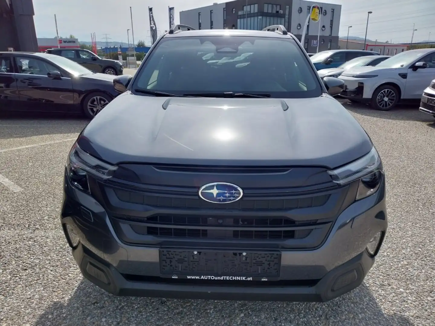 Subaru Forester e-boxer 2.0i-L Eu Style Xtra Grau - 2