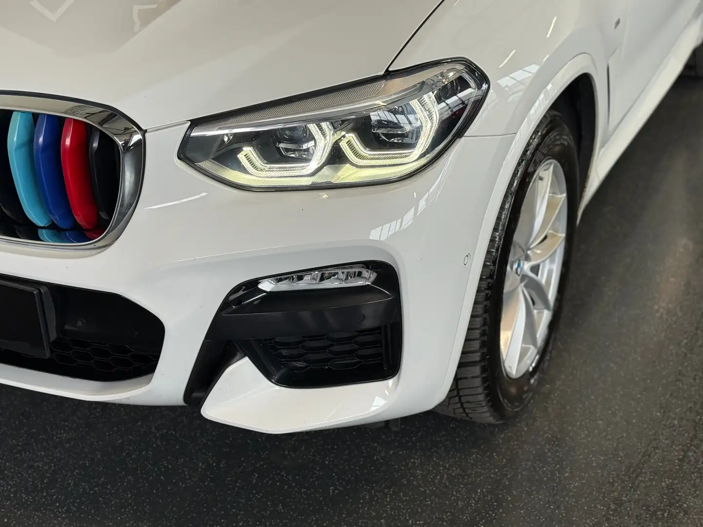 BMW X3 xDrive 30 d M Sport Tausch mgl. Weiß - 2