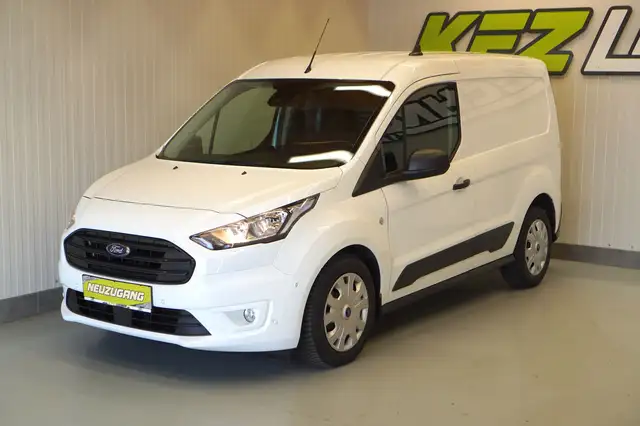 Ford Transit Connect view 11
