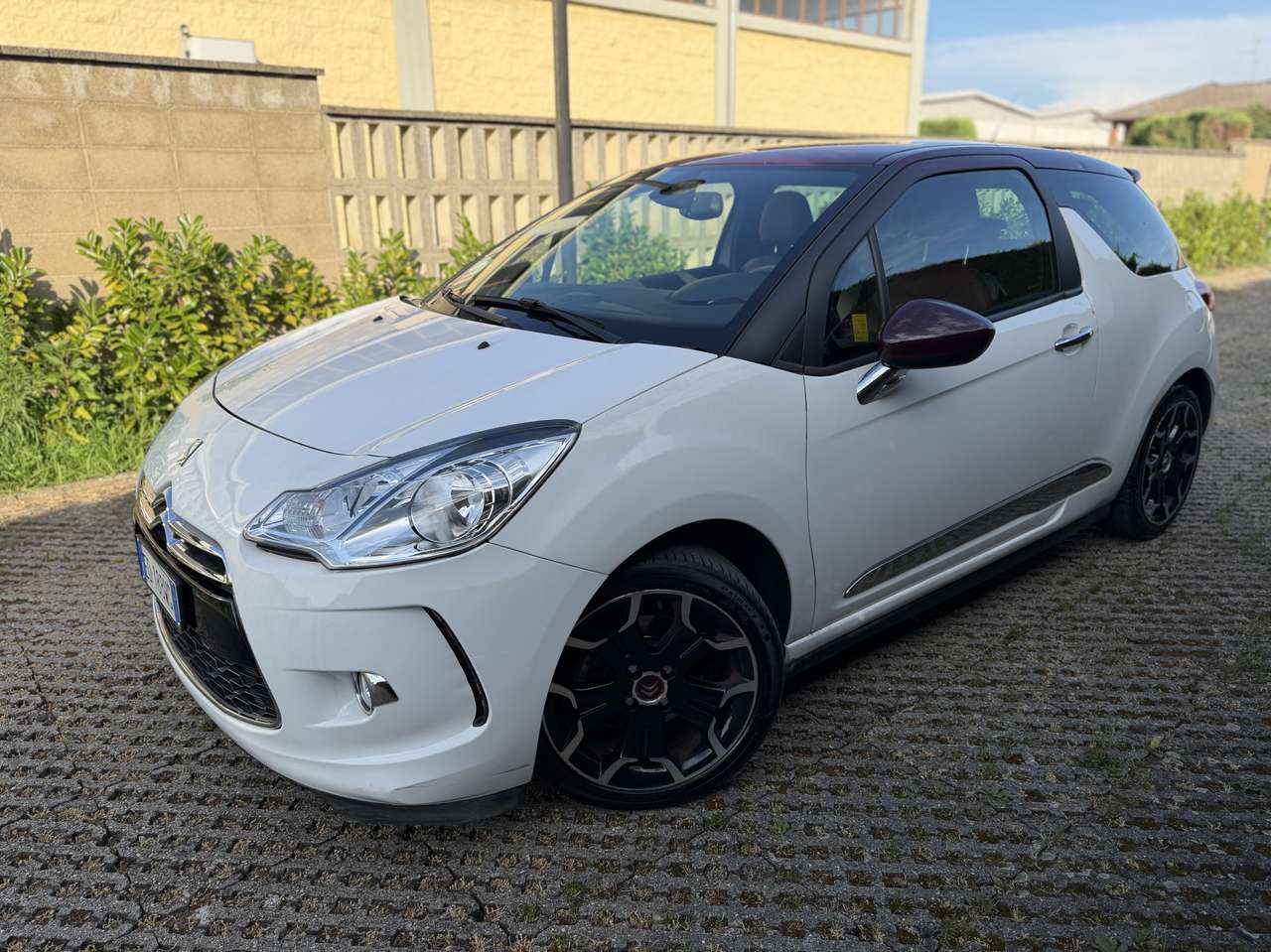 Citroen DS3 1.6 turbo thp Just Black 155cv