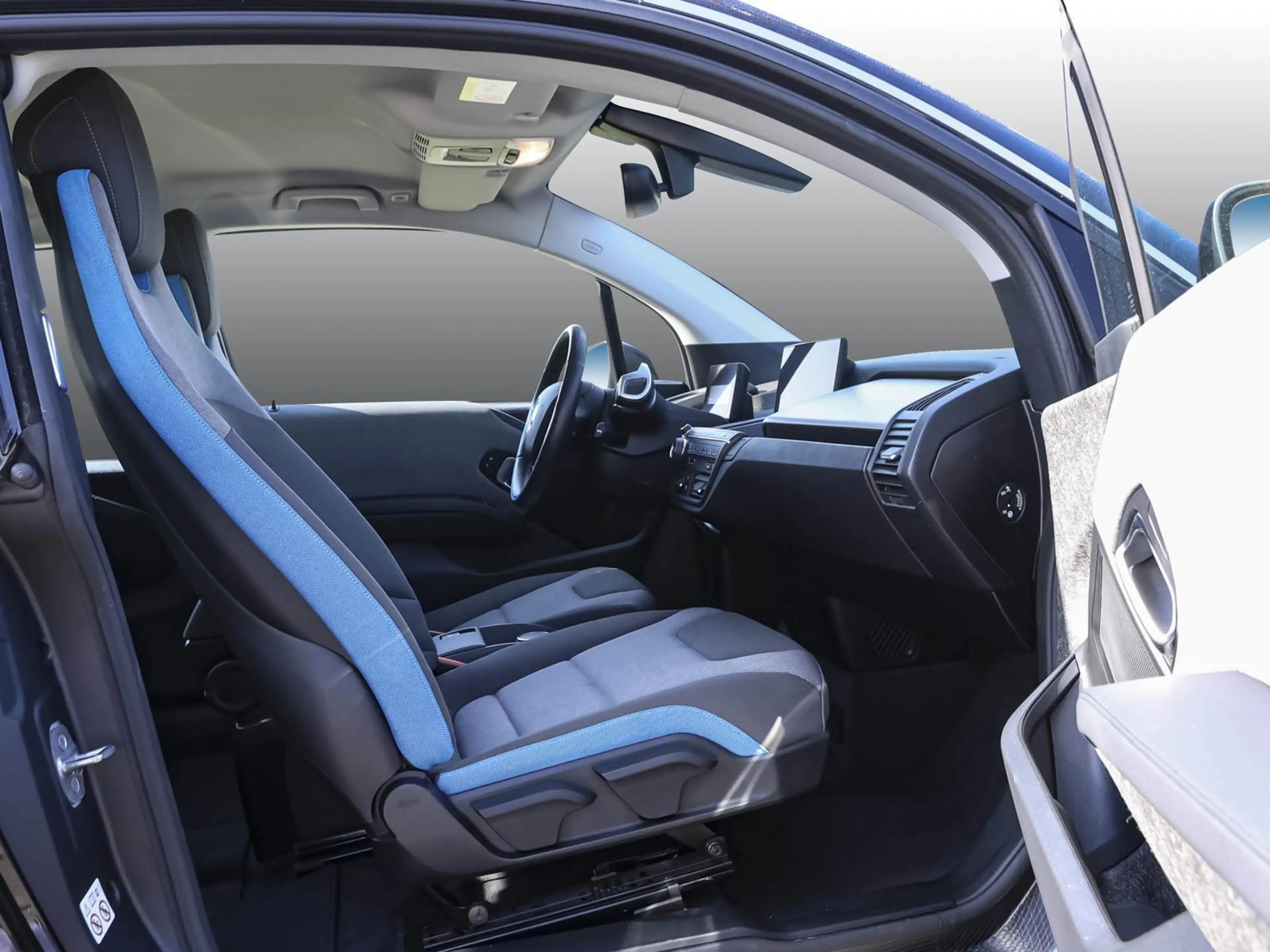 BMW i3 120Ah peak 125KW 42,2kWh NAVI SHZ PDC KLIMA — photo 3