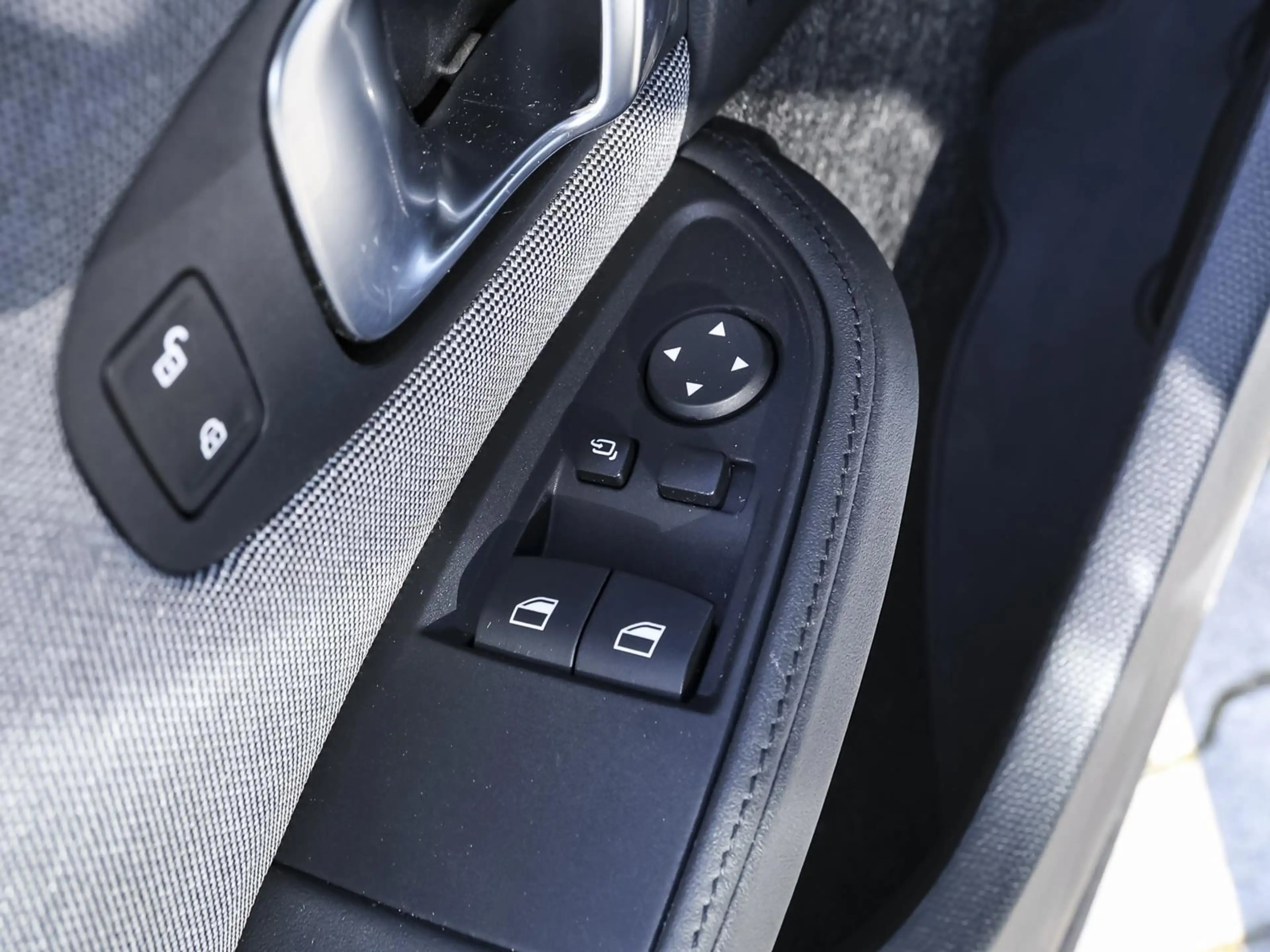 BMW i3 120Ah peak 125KW 42,2kWh NAVI SHZ PDC KLIMA — photo 9