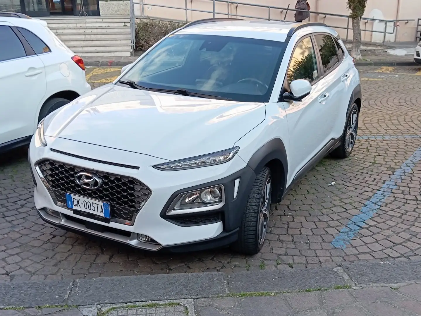 Hyundai KONA 1.0 t-gdi Style 2wd 120cv - 1