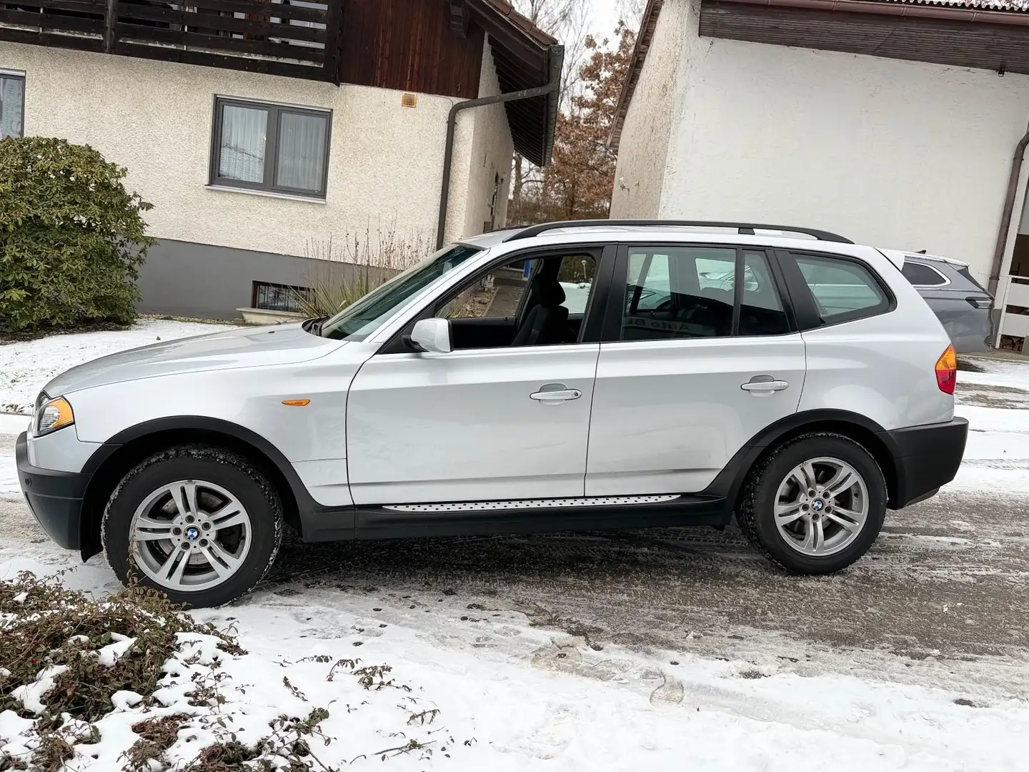 BMW X3 2.5i 2. Hand Opas Schmuckstück Silber - 2