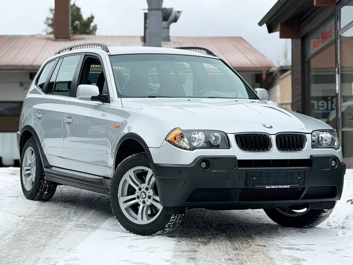 BMW X3 2.5i 2. Hand Opas Schmuckstück Silber - 1