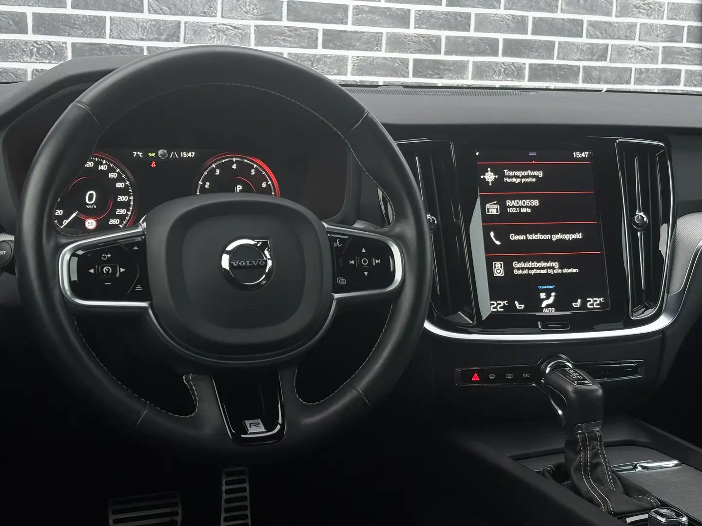 Volvo S60 2.0 T5 Intro Edition | Adaptive Cruise Control | H Orange - 2