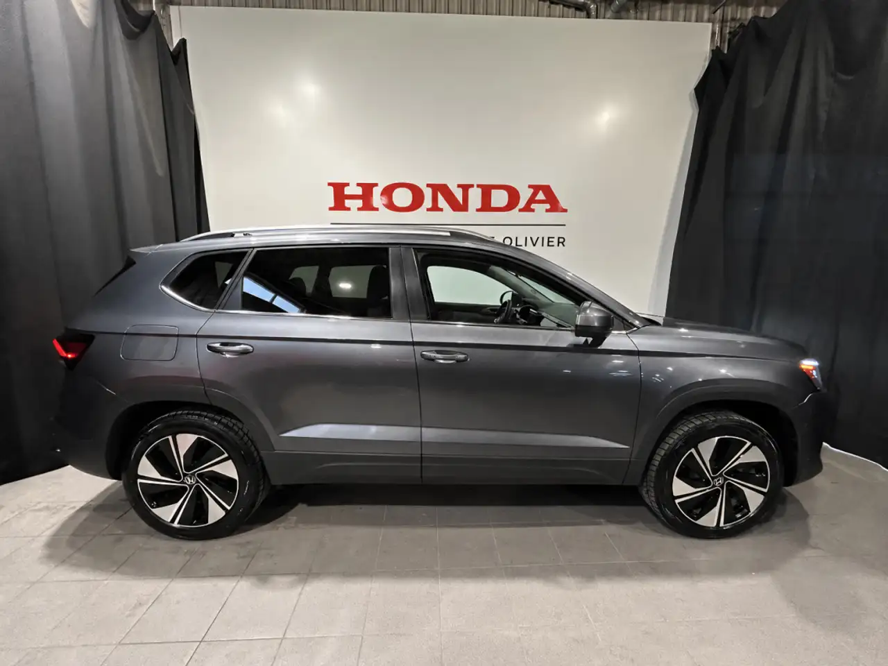 Volkswagen Taos снимка Volkswagen Taos