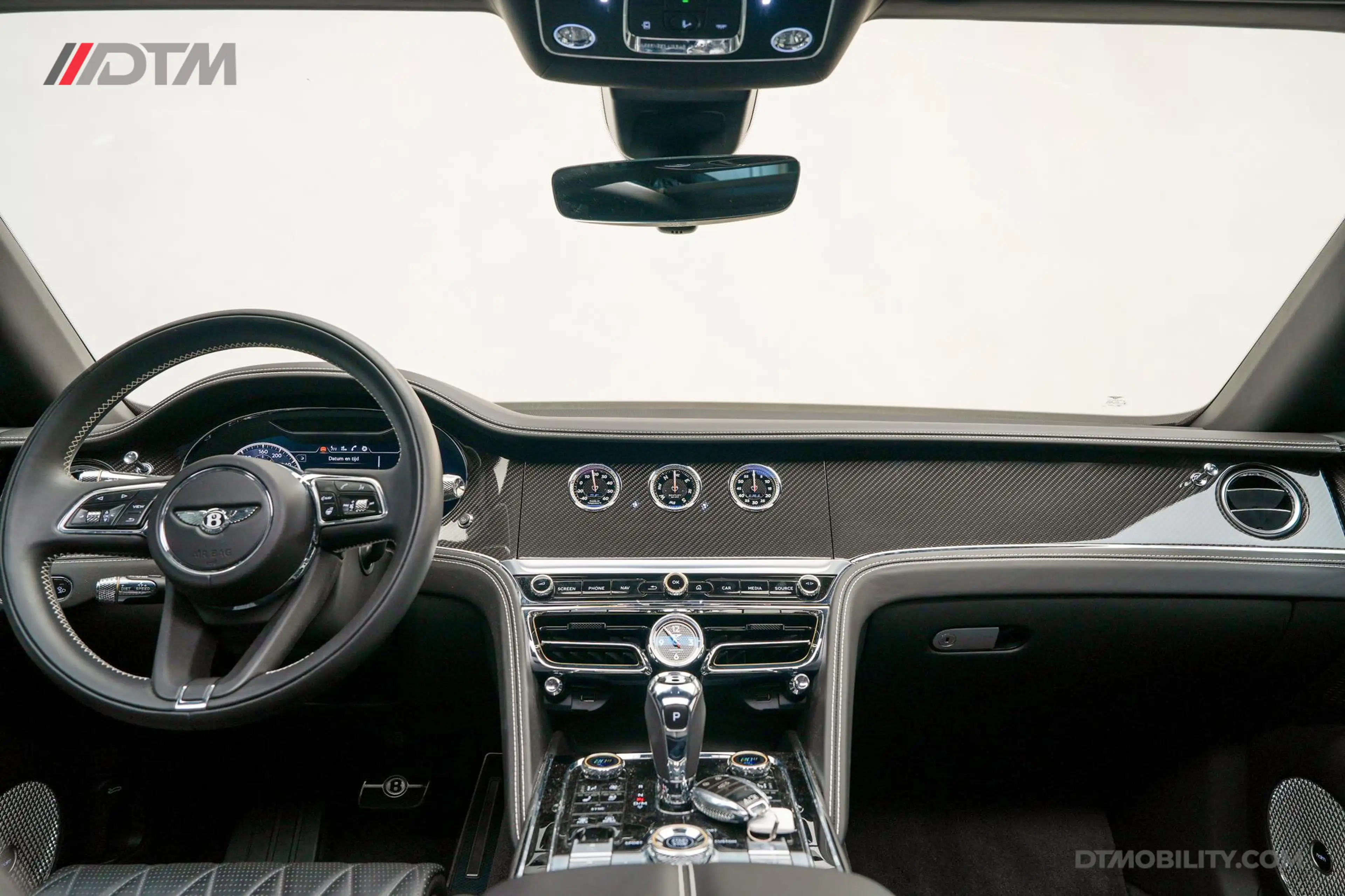 Bentley Flying Spur 6.0 W12 Mulliner | Black Line | Illuminated Flying — photo 11