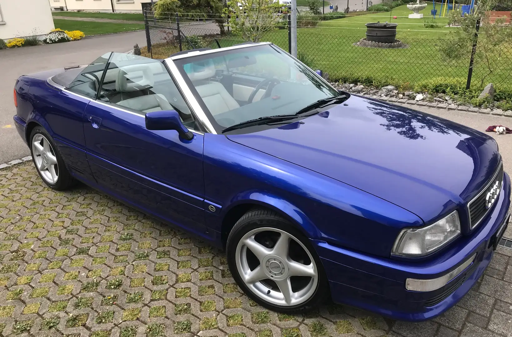 Audi Cabriolet Cabriolet 2.3 E Azul - 2