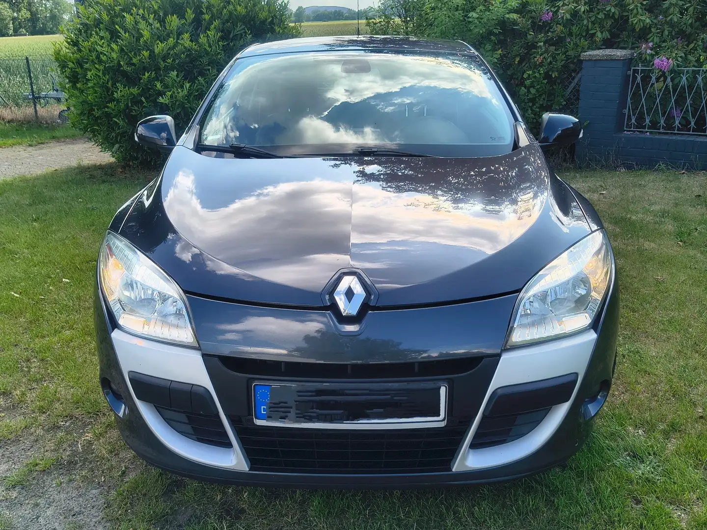 Renault Megane Coupe TCe 130 Bose Edition Schwarz - 2