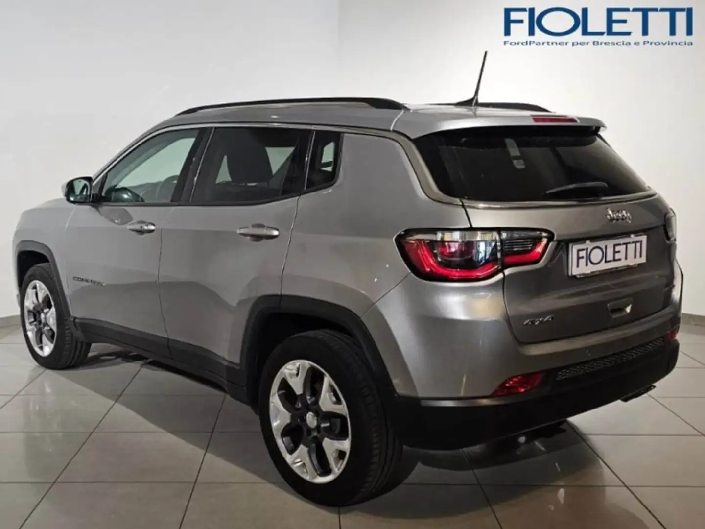 Jeep Compass 2ª SERIE 2.0 MULTIJET II AUT. 4WD LIMITED Gris - 2
