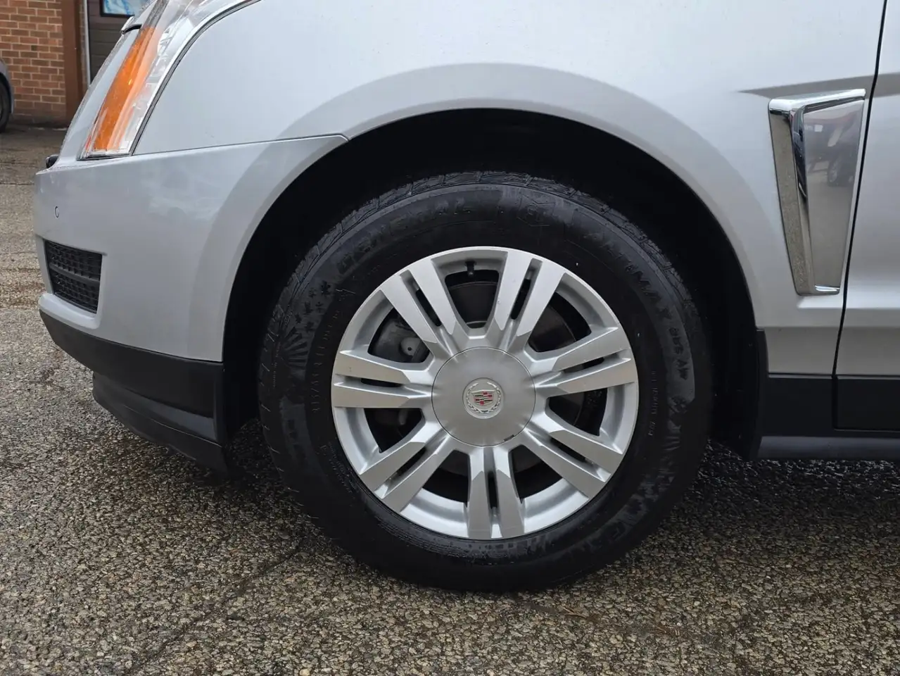 Cadillac SRX снимка Cadillac SRX