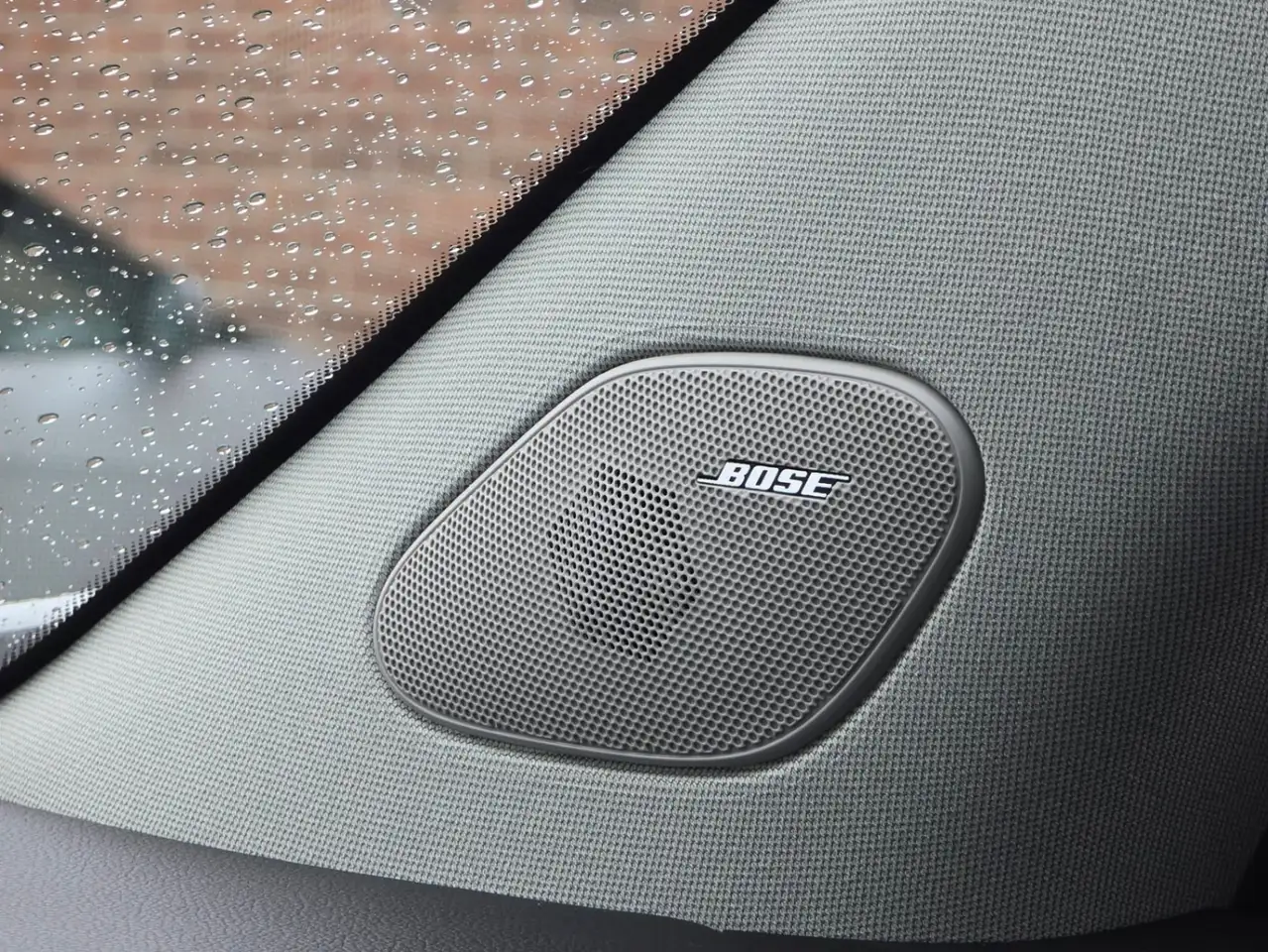 Cadillac SRX снимка Cadillac SRX