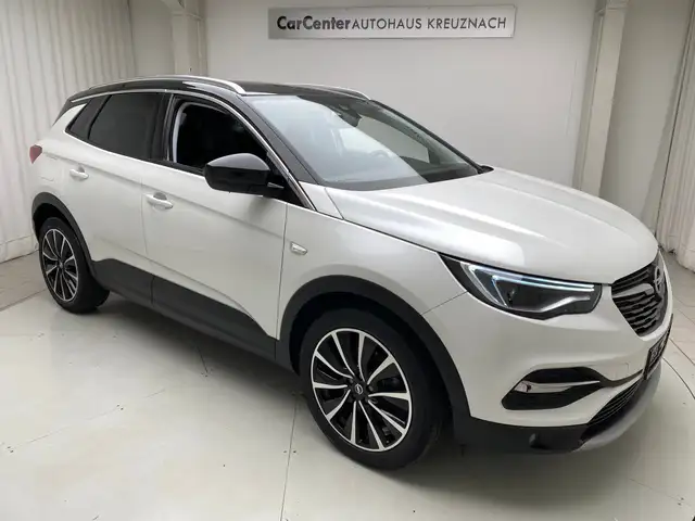 Opel Grandland X 1.2 Ultimate Winterpaket Navigation