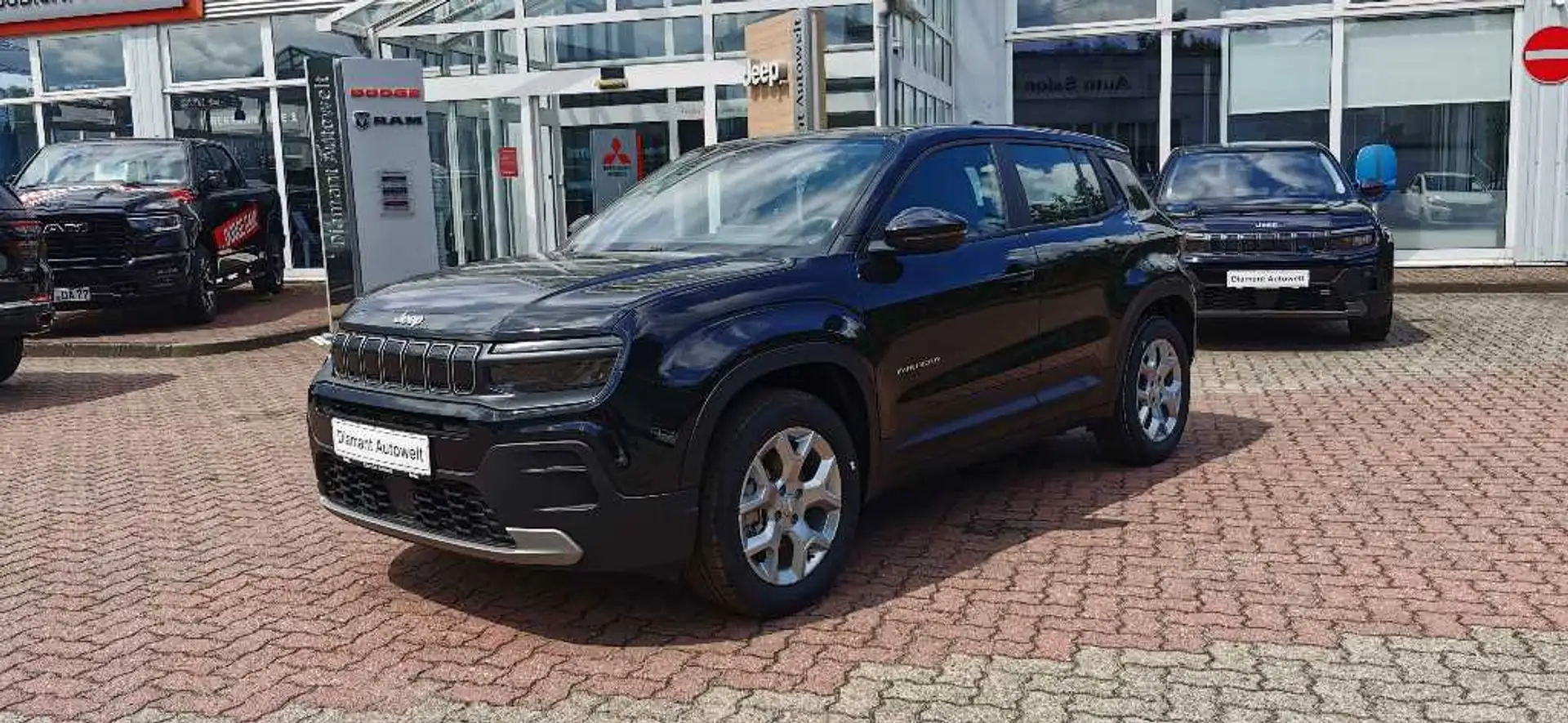 Jeep MY24 Altitude 1.2l T3 48V FWD Schwarz - 2