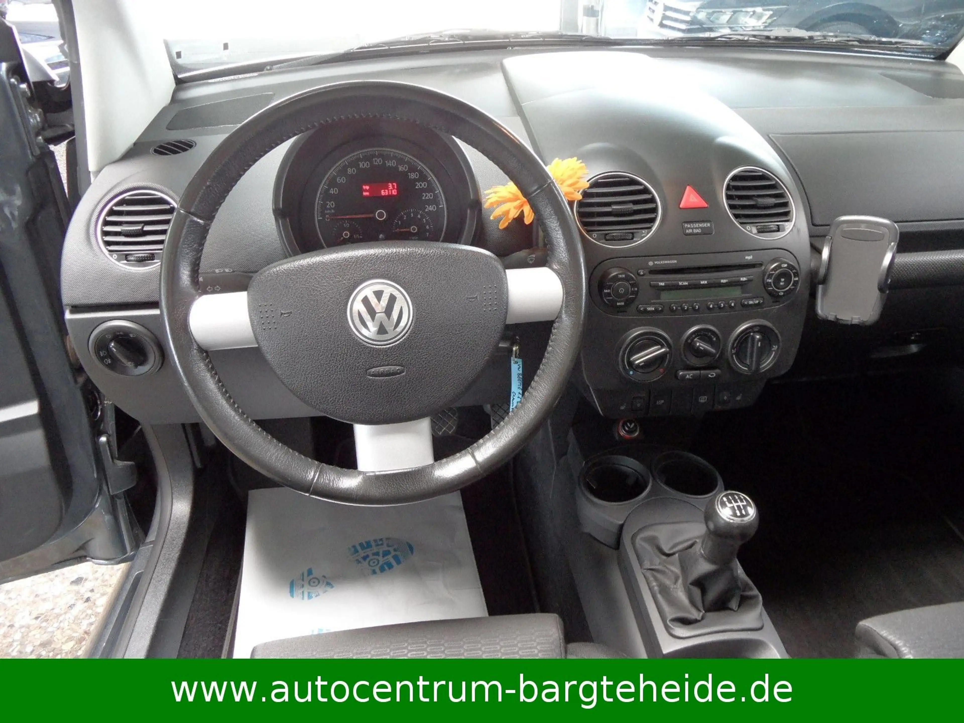 Volkswagen Beetle Cabriolet 1.6 nur 63.Tkm-2.HD-KLIMA — photo 15