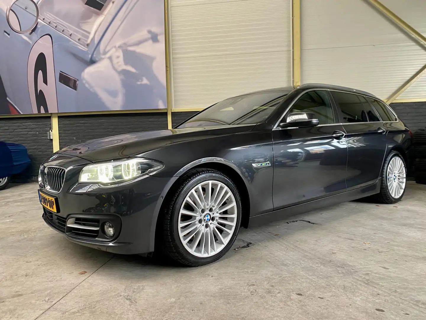 BMW 535 535IA Touring Xdrive|LCI| Luxury| 19 inch| Panodak Grigio - 2