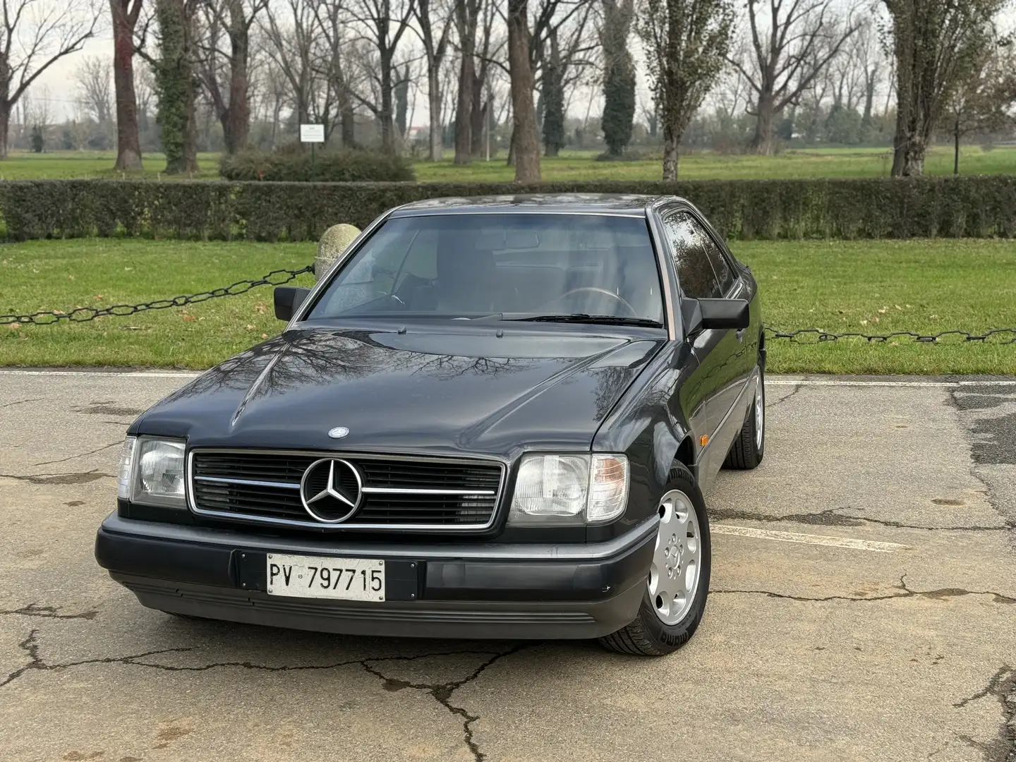 Mercedes-Benz CE 300 - 1