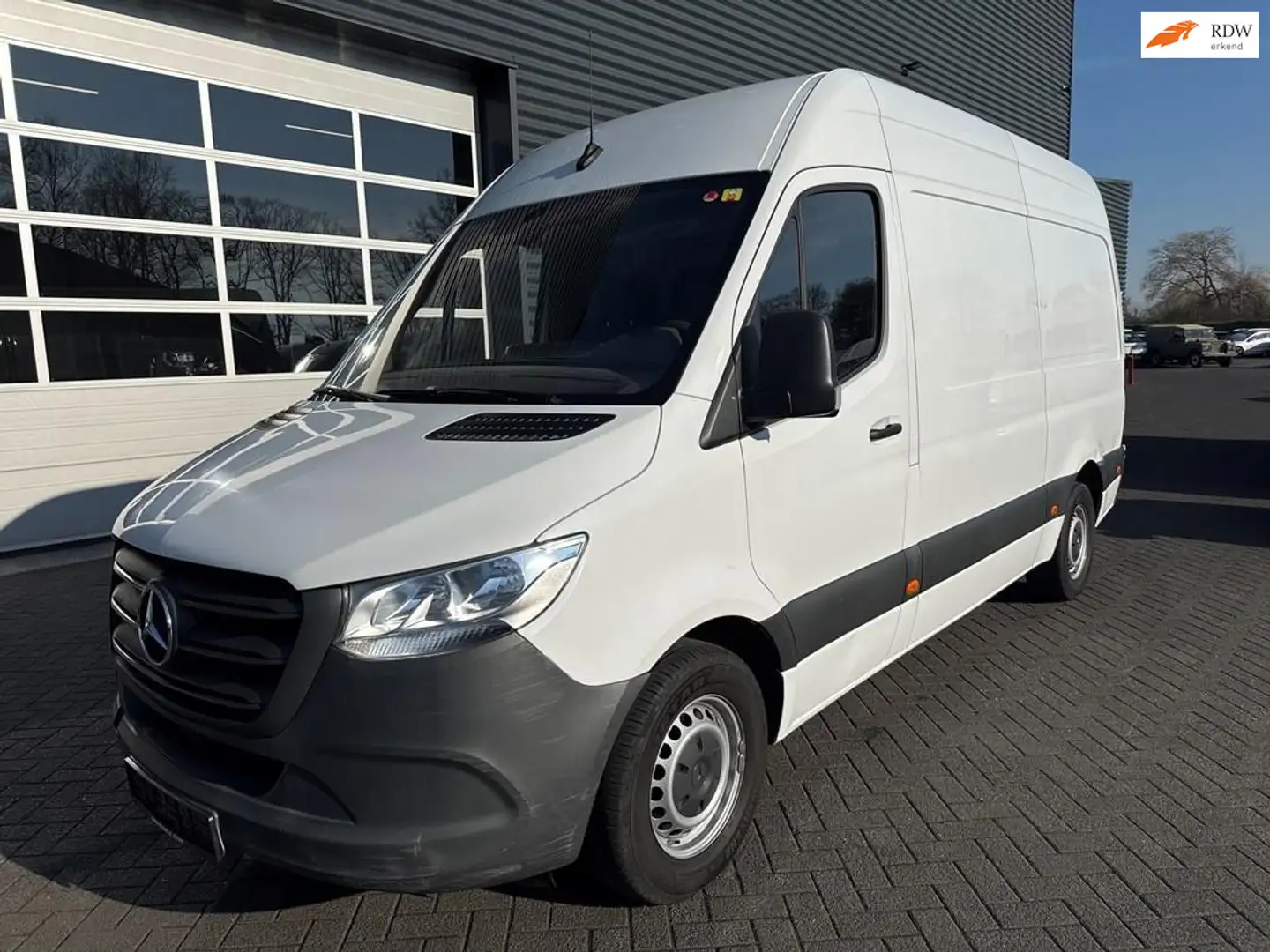 Mercedes-Benz Sprinter 314 2.2 CDI L2H2 automaat, airco, camera, navi White - 1