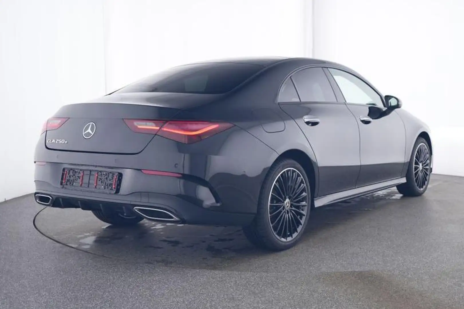 Mercedes-Benz CLA 250 CLA 250e Coupé Automaat AMG Line | Nightpakket | P Noir - 2