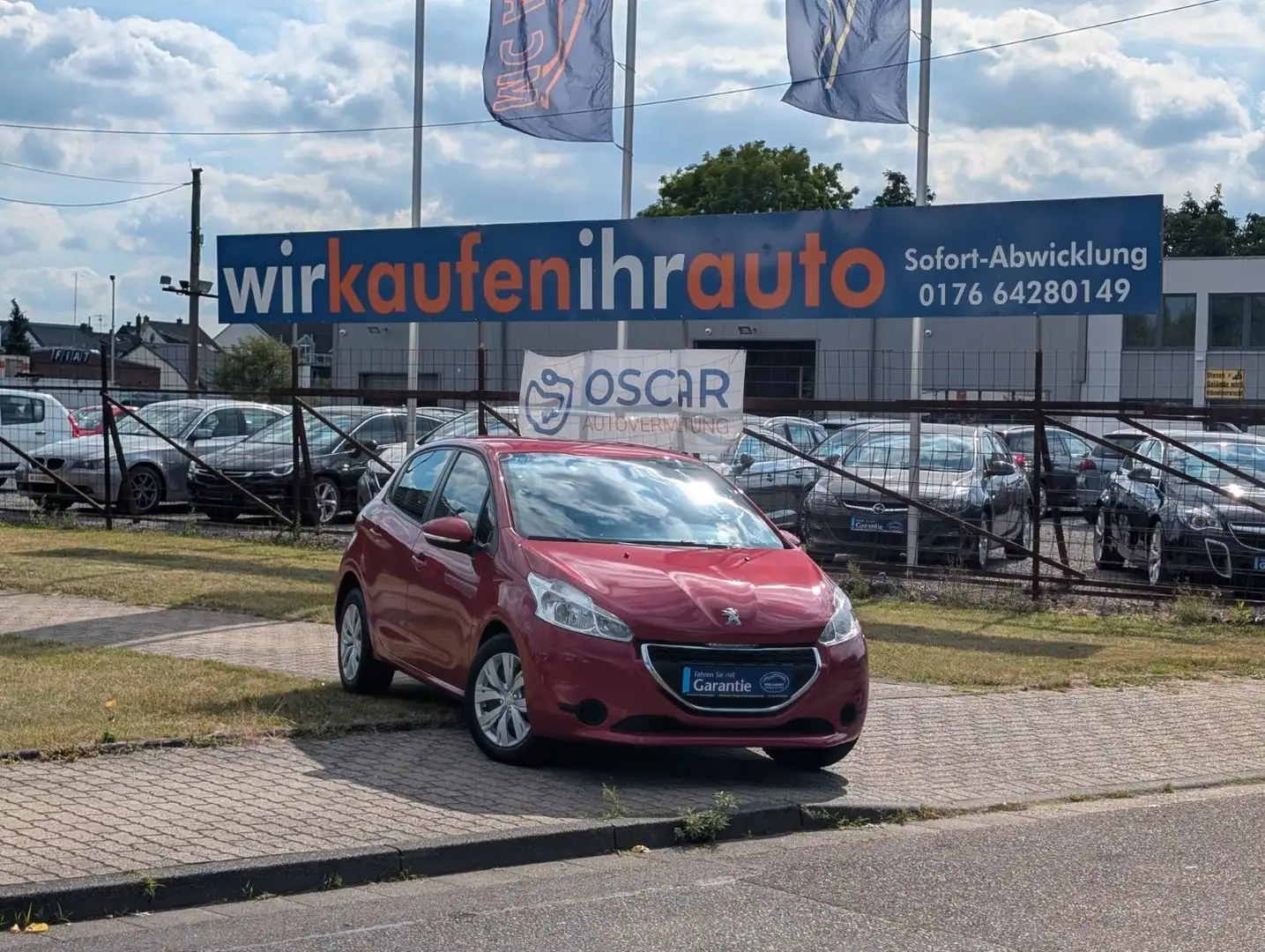 Peugeot 208 Active*TEMPOMAT*PDC*NAVI*KLIMA !! Rot - 1