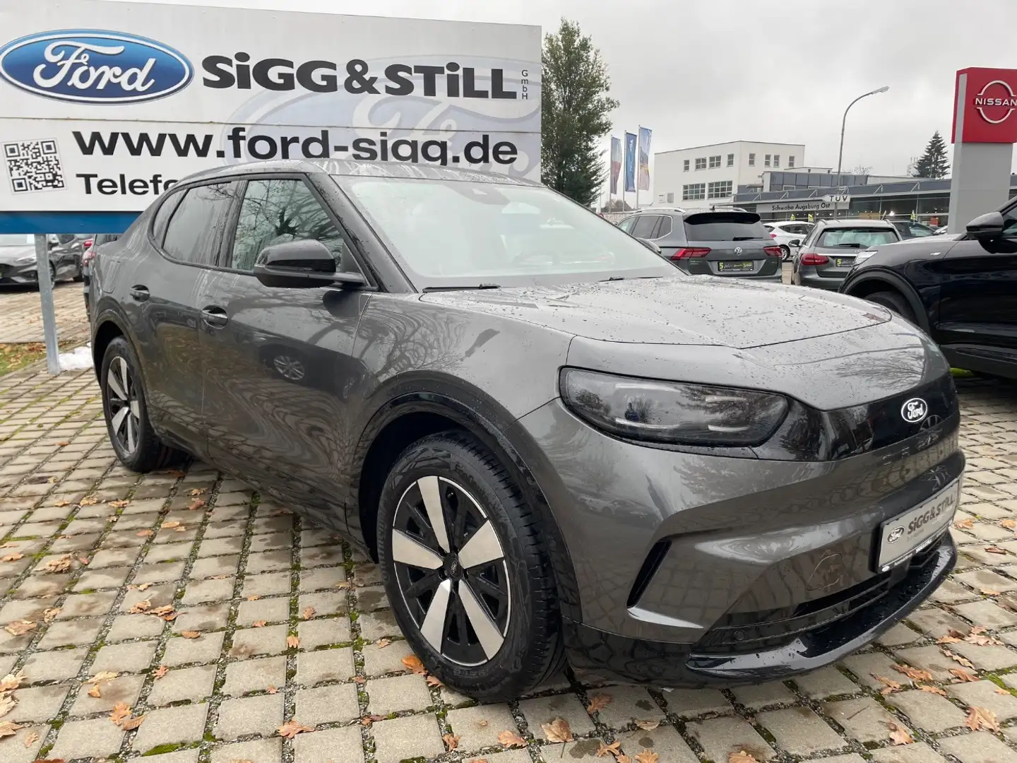 Ford Capri ELEKTRO Extended Range RWD NAV*360*IACC*AHK Grau - 2