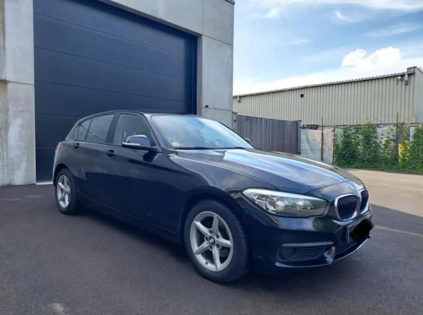 BMW 116 116d Noir - 1