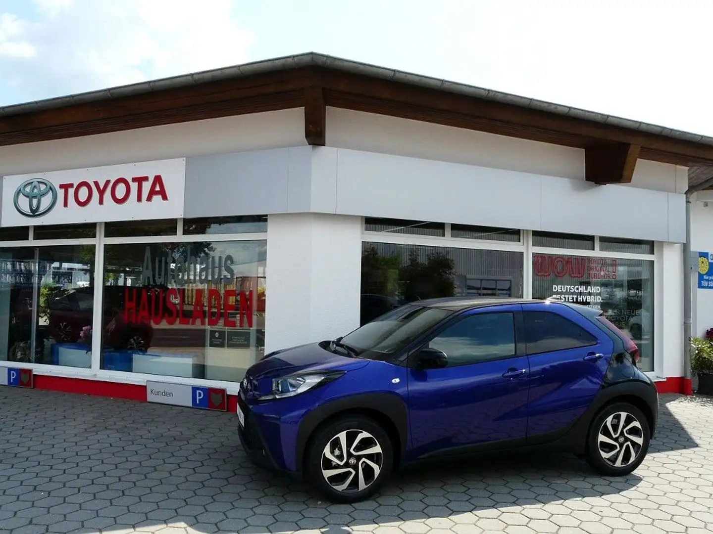 Toyota Aygo X Pulse Blauw - 1