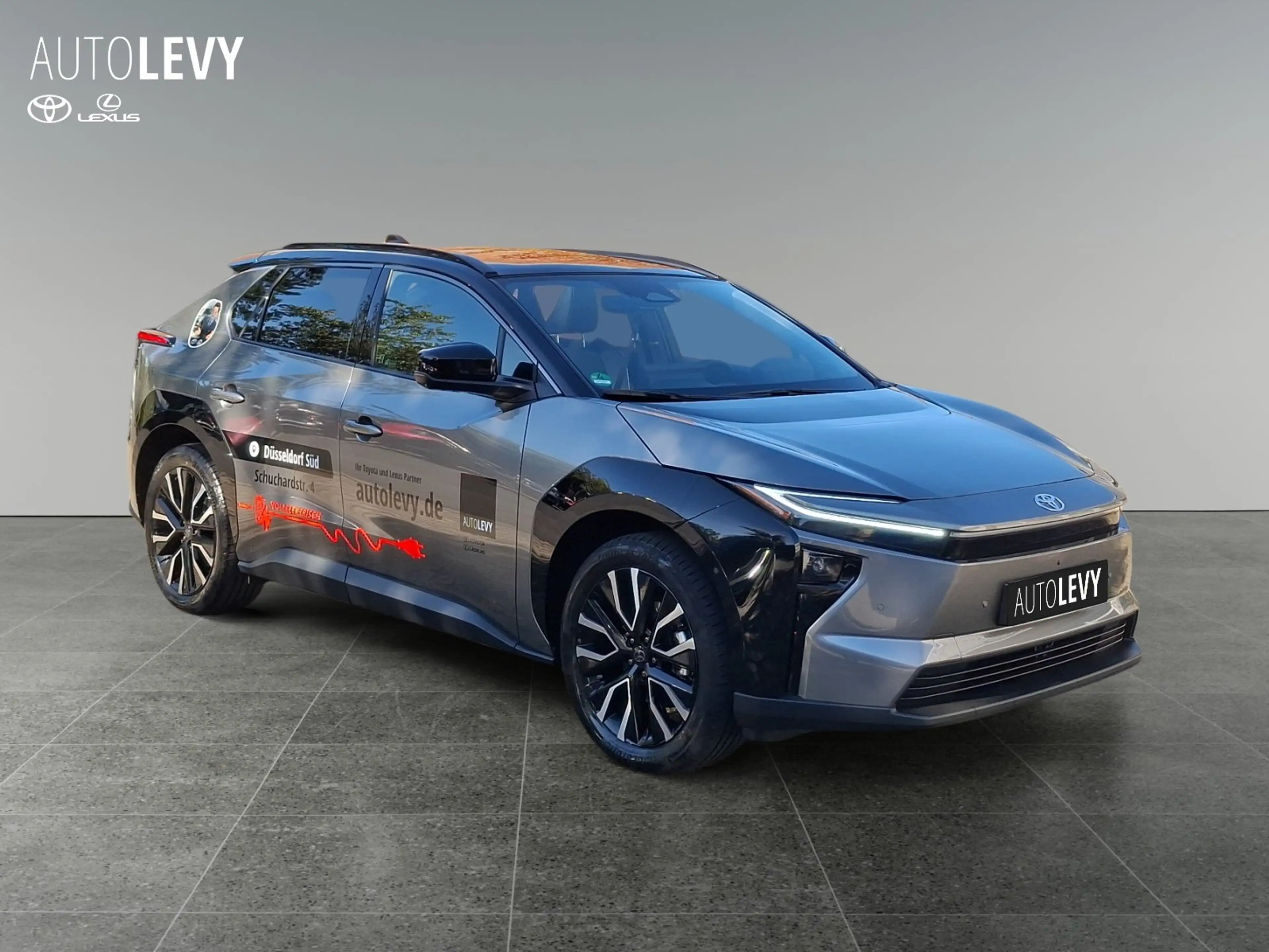 Toyota bZ4X Lounge electric Panorama/ JBL/AWD — photo 8