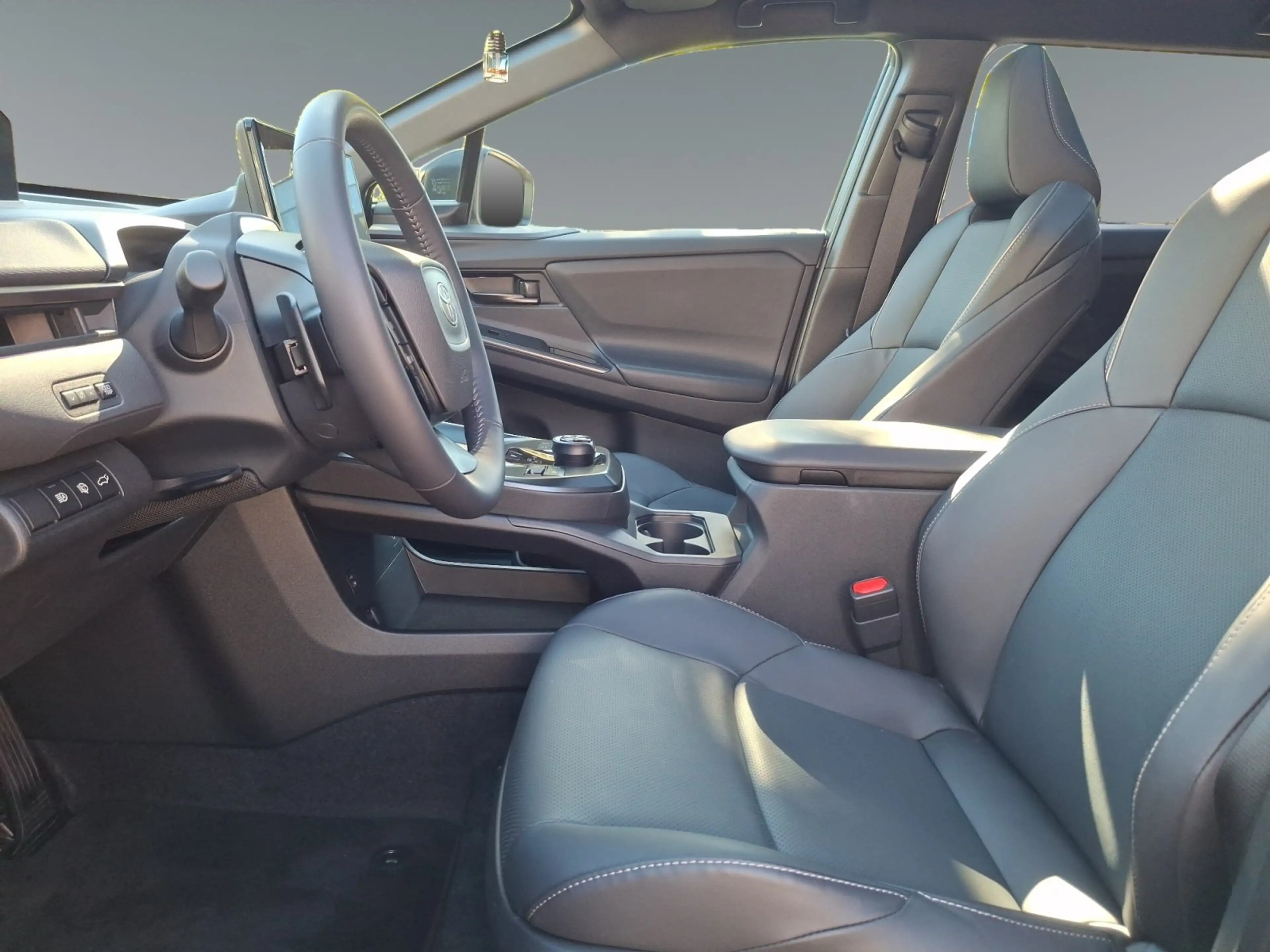 Toyota bZ4X Lounge electric Panorama/ JBL/AWD — photo 10