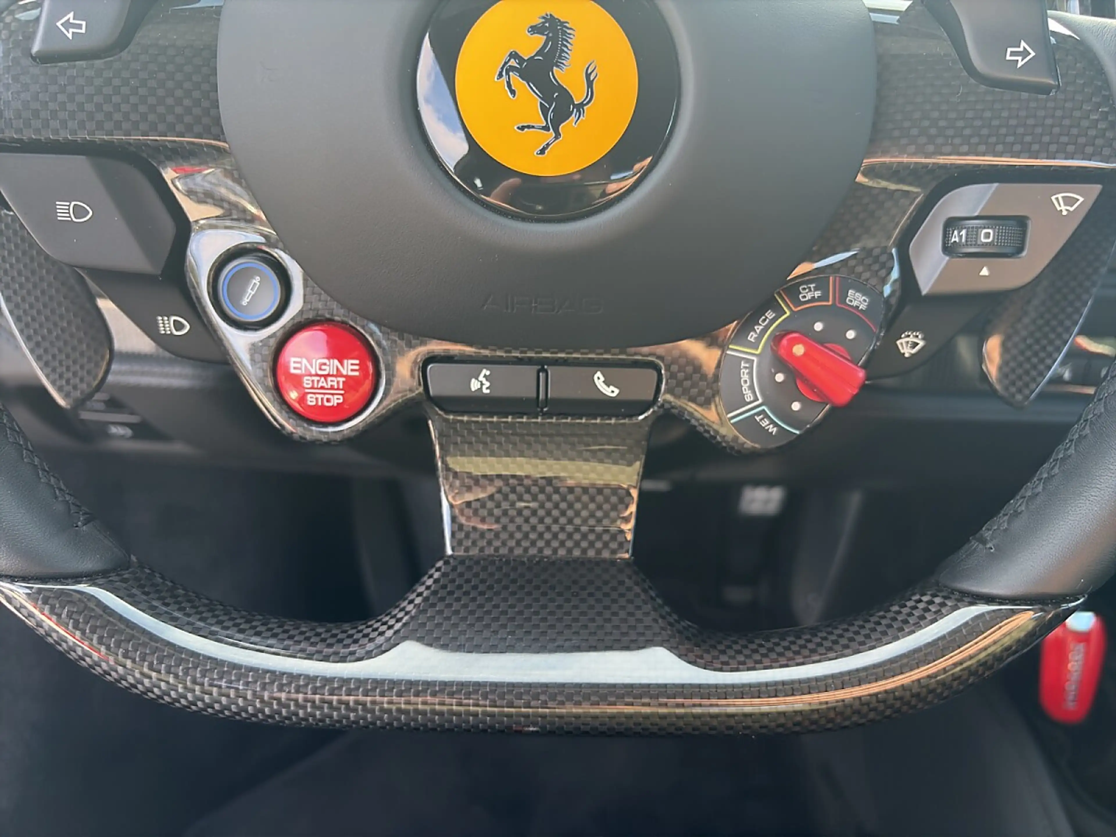 Ferrari F8 Tributo TRICOLORE EDITION CARBON LED RACINGSITZE LIFTSY... — photo 11