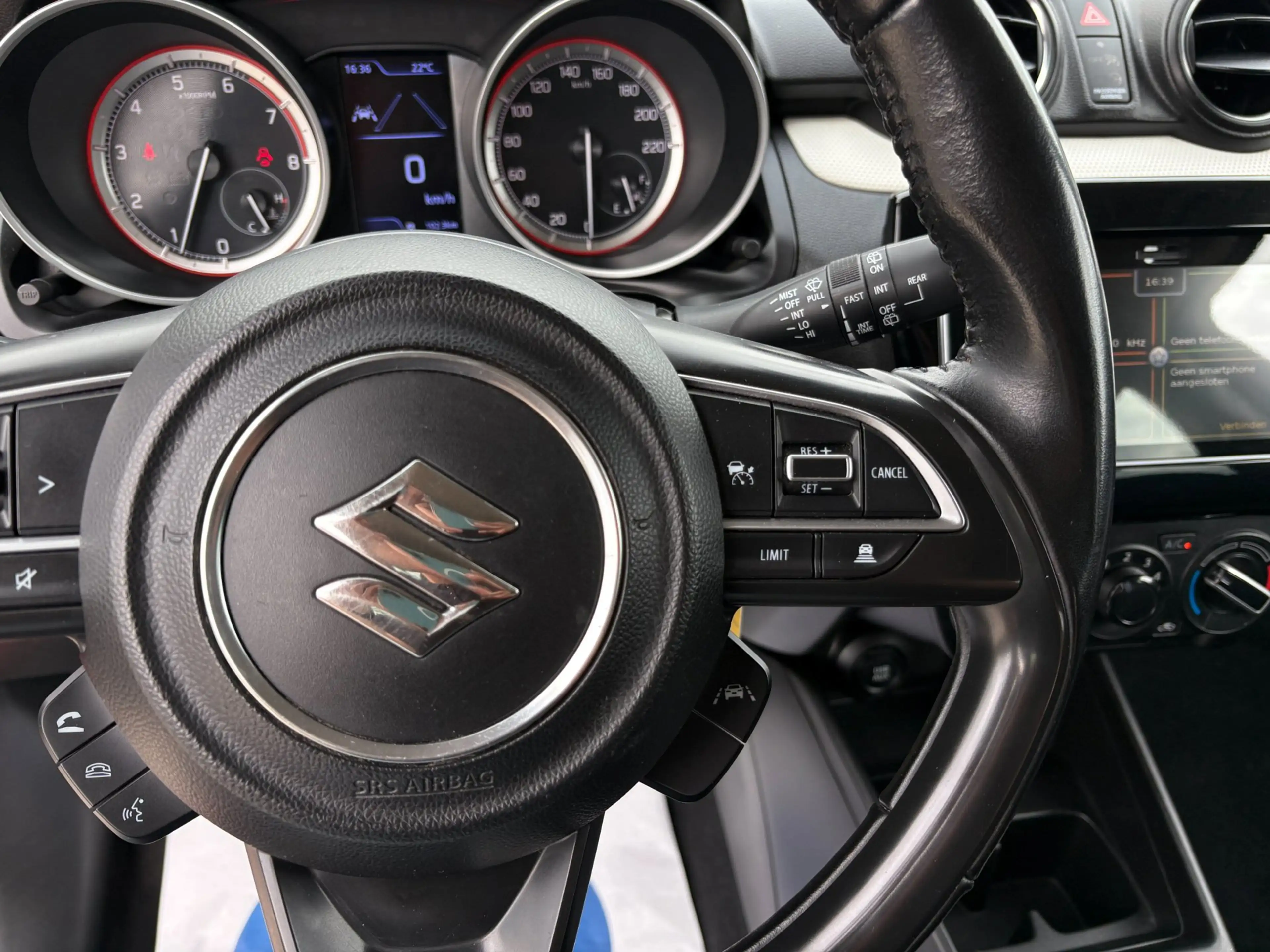 Suzuki Swift 1.2 Select Smart Hybrid Stoelverw. LED, ACC, Apple — photo 22