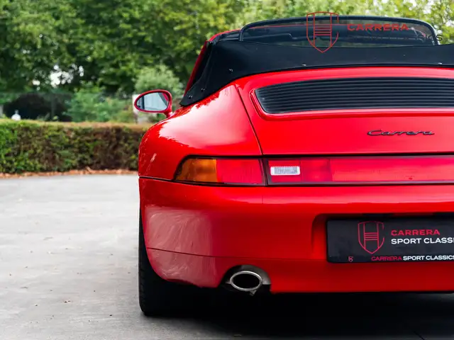 Porsche 911 view 2
