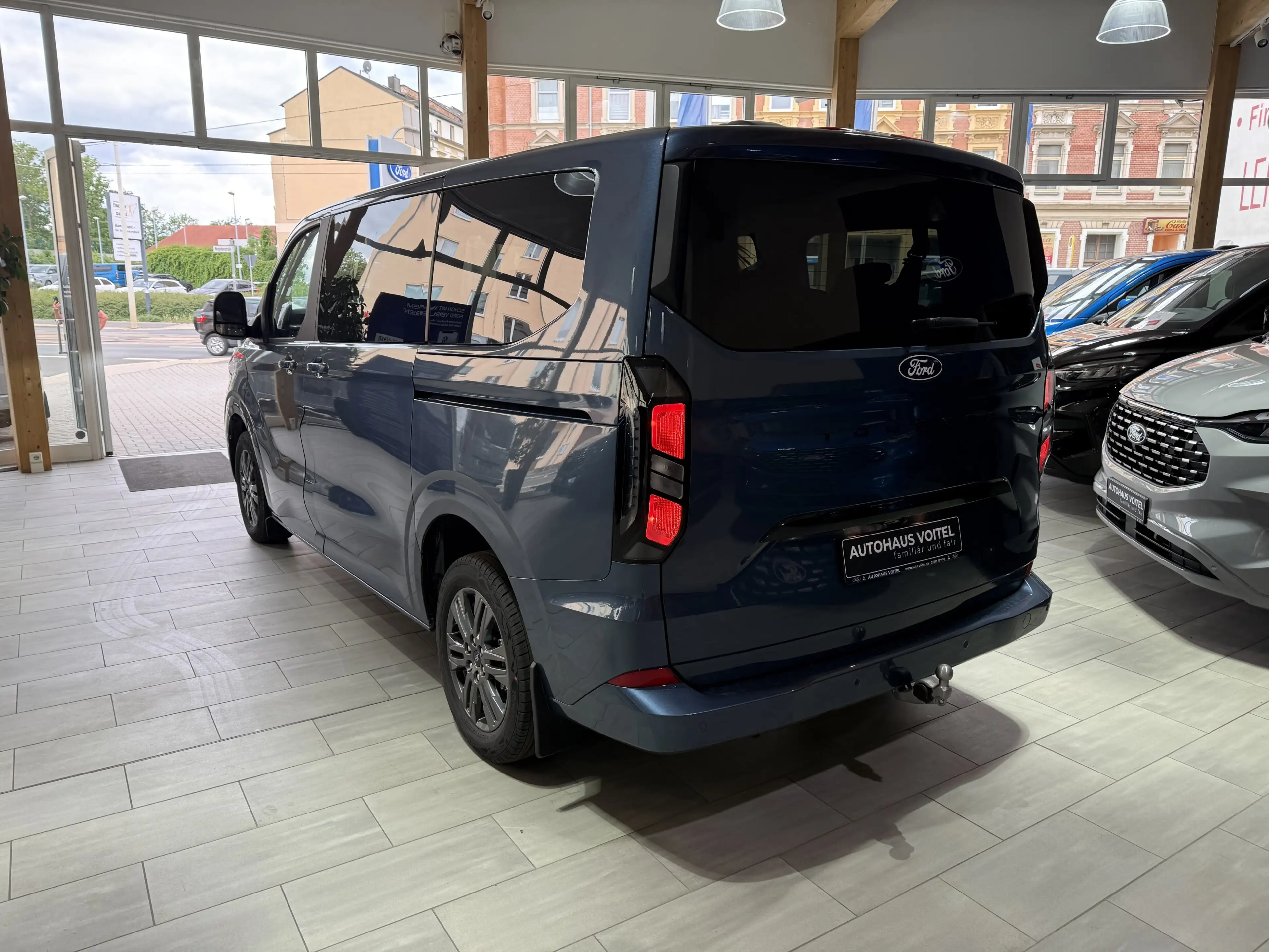 Ford Tourneo Custom Titanium L1 3-Zonen-Klima / AGR-Sitze — photo 7