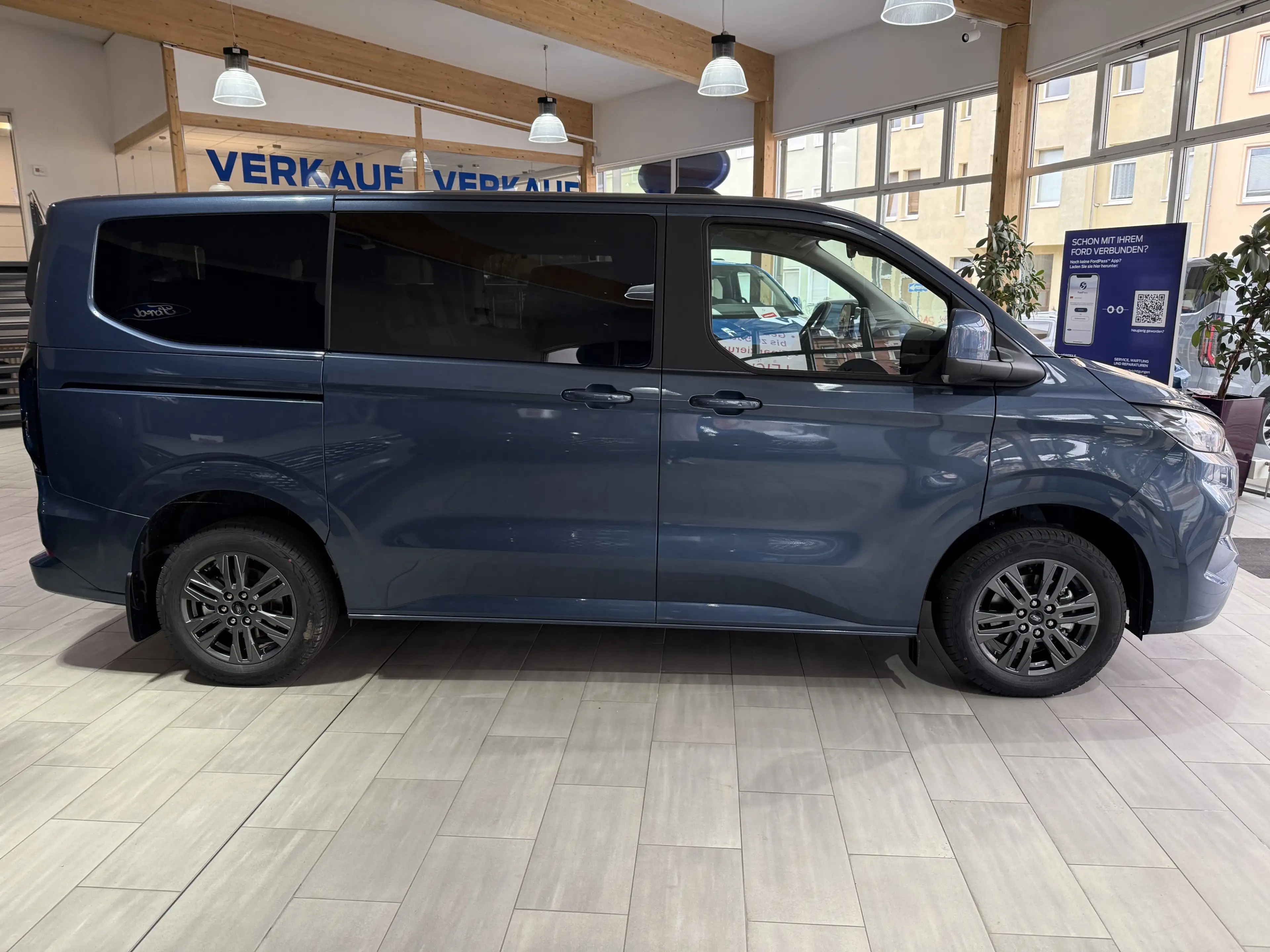 Ford Tourneo Custom Titanium L1 3-Zonen-Klima / AGR-Sitze — photo 4