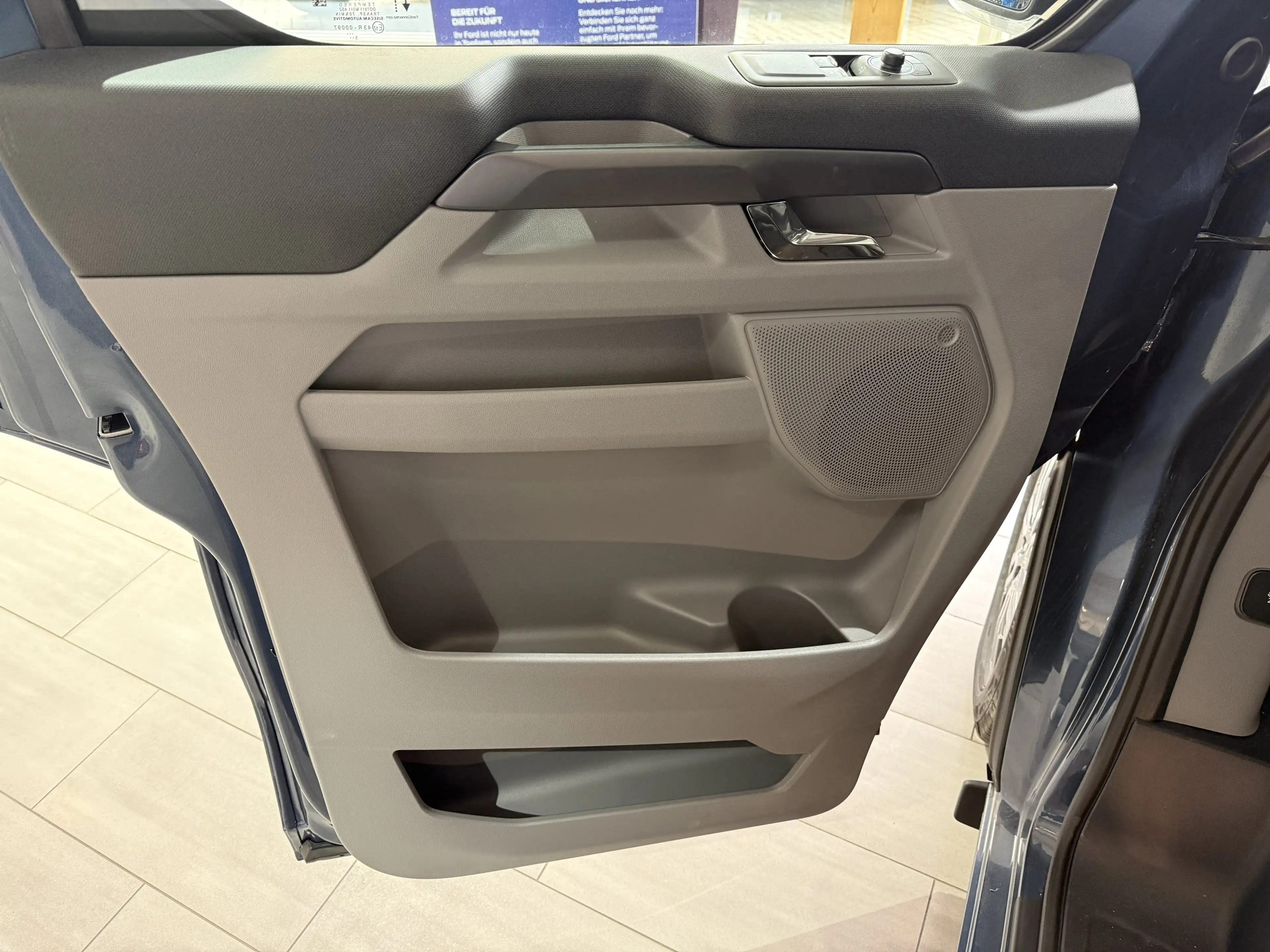 Ford Tourneo Custom Titanium L1 3-Zonen-Klima / AGR-Sitze — photo 9
