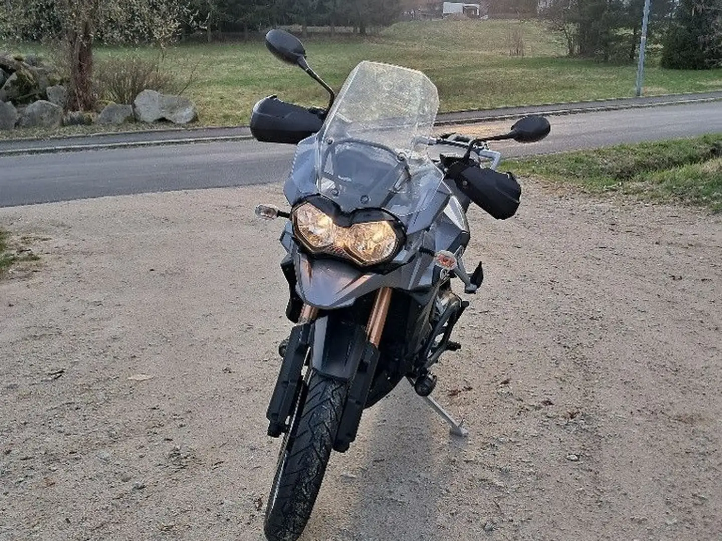 Triumph Tiger Explorer siva - 2