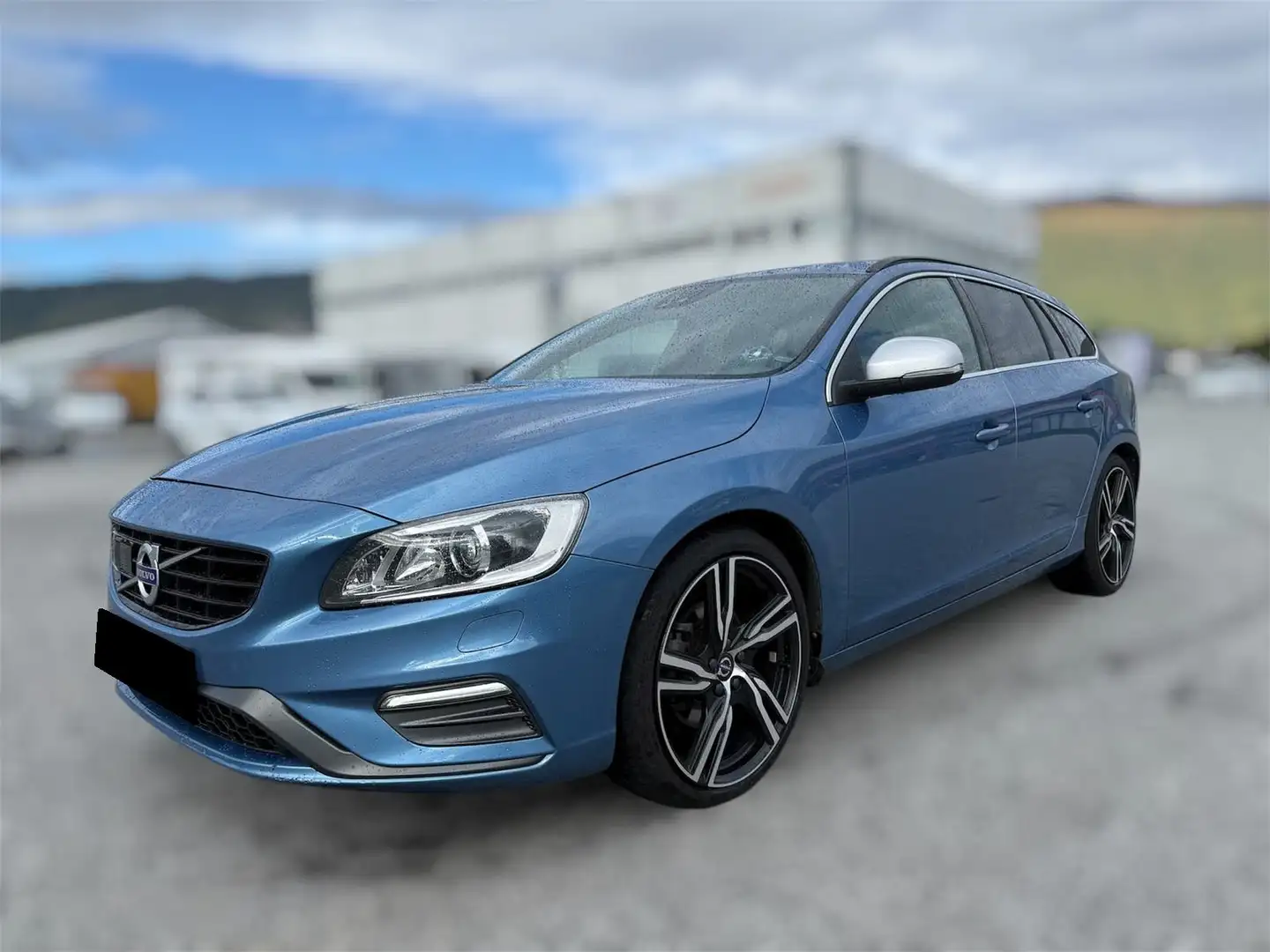 Volvo V60 V60 1.5 T2 Black Edition Gear. Bleu - 1