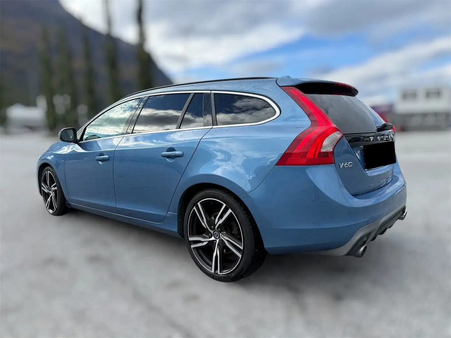 Volvo V60 V60 1.5 T2 Black Edition Gear. Bleu - 2