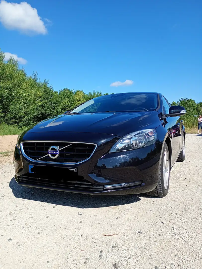 Volvo V40 T2 Linje You! 2. Satz Reifen inklusive Alufelgen - 1