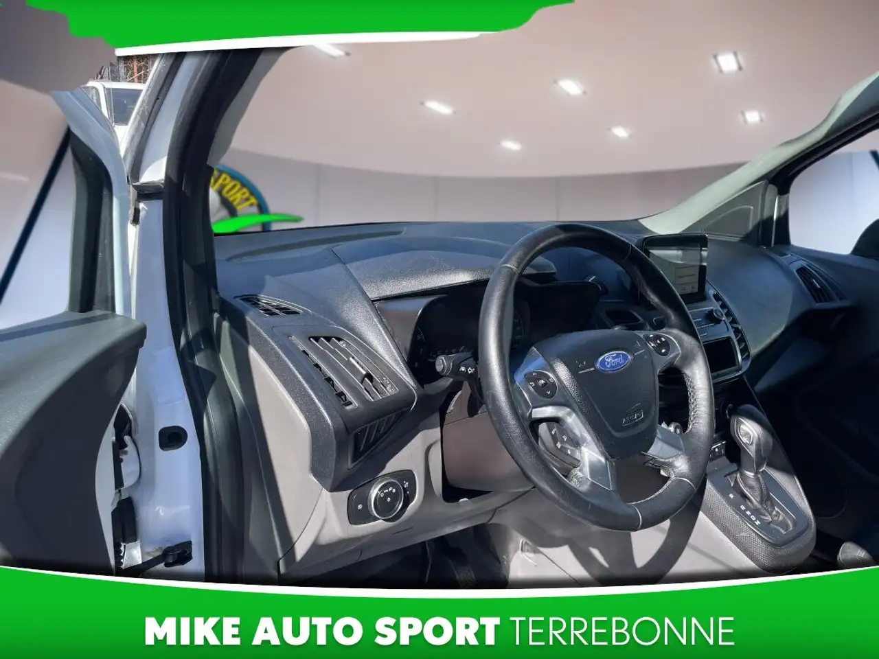 Ford Transit Connect photo Ford Transit Connect