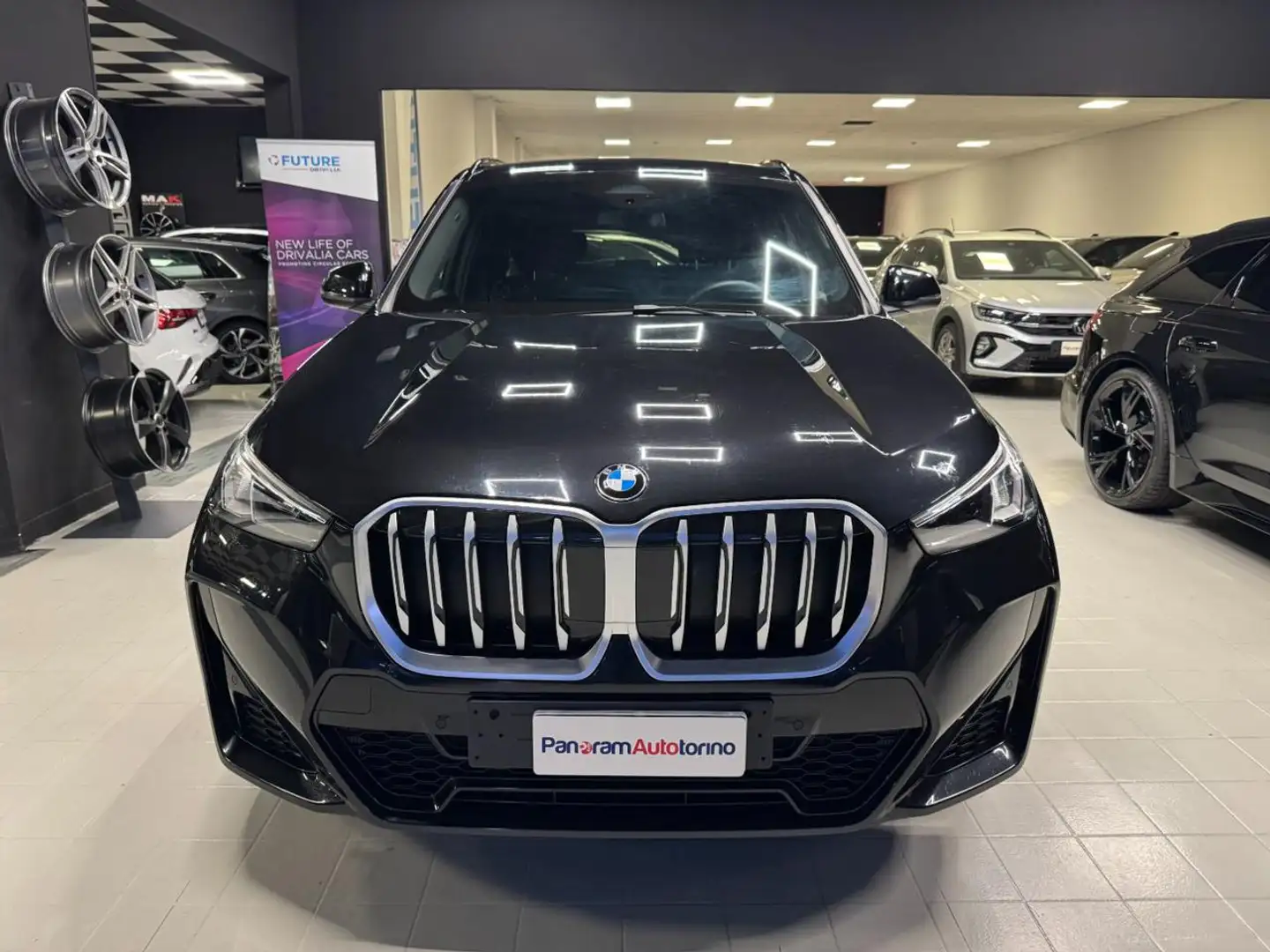 BMW X1 xDrive 20d Msport Aut. Schwarz - 2