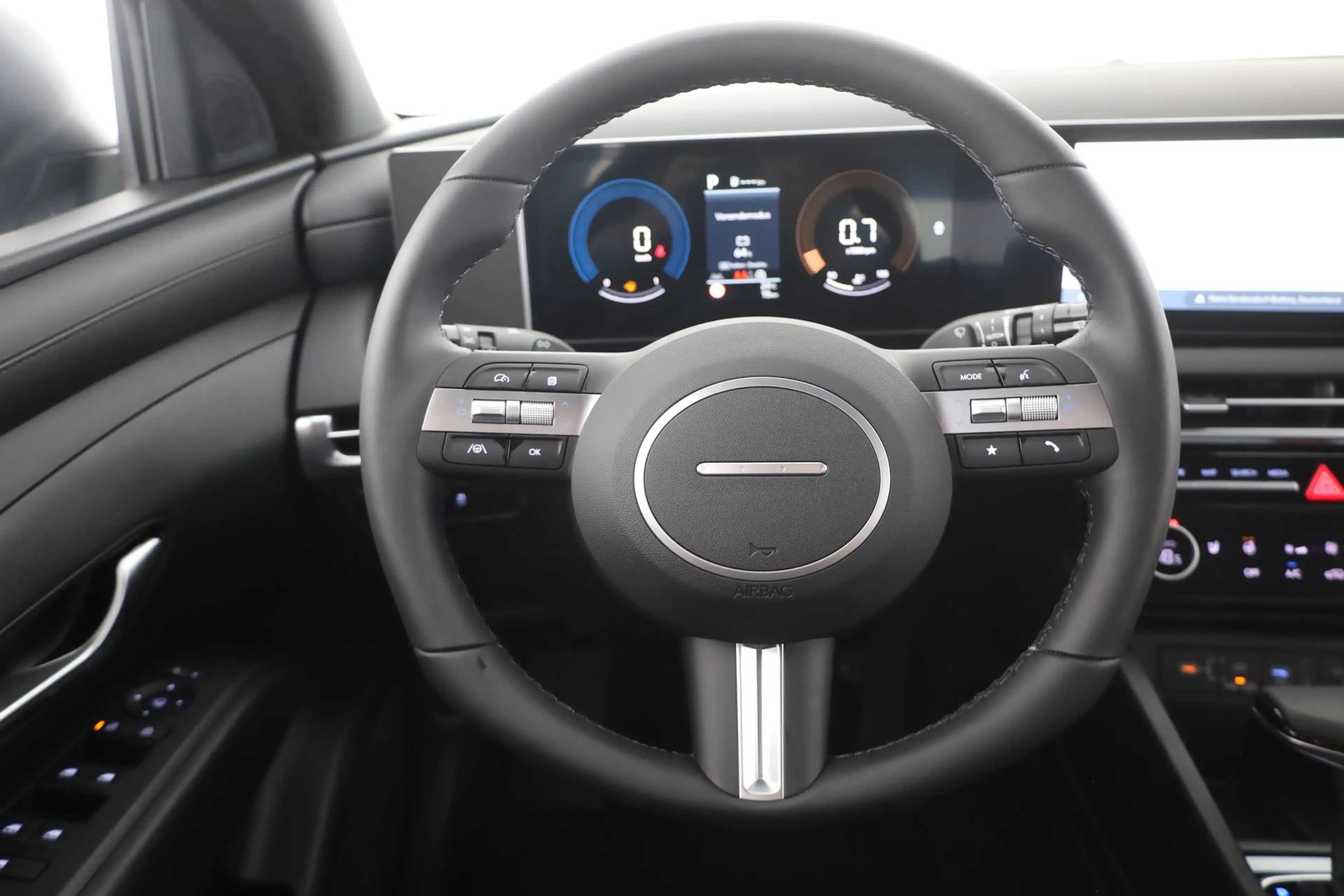 Hyundai TUCSON 1.6 T-GDI Aut. LED Navi Kamera — photo 15