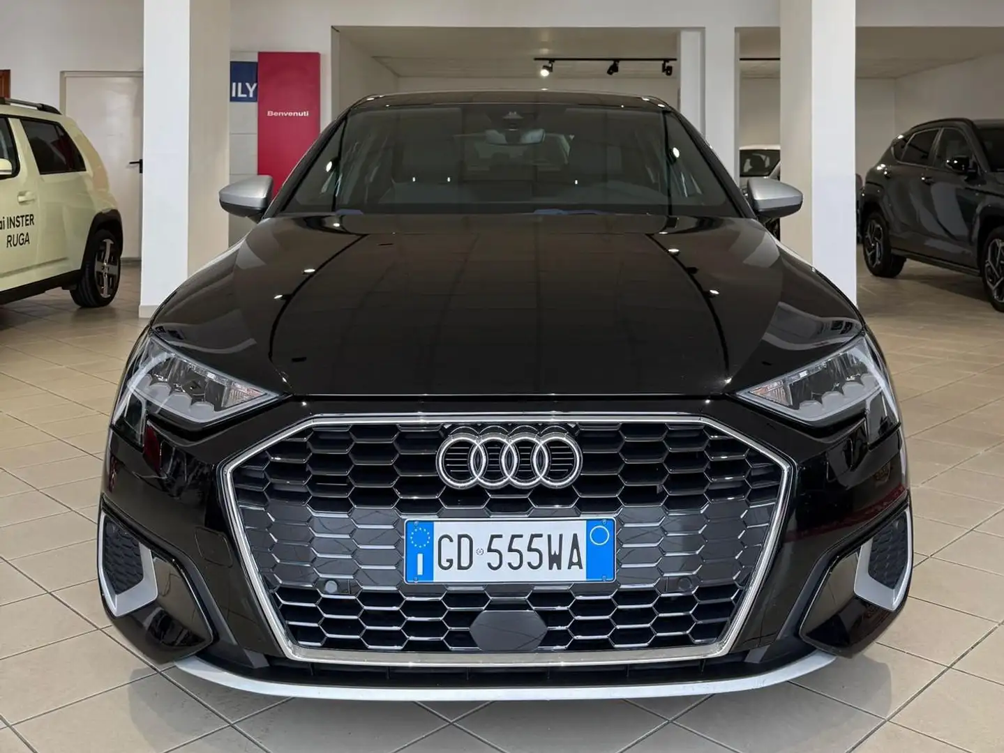 Audi A3 Sportback 35 1.5 tfsi mhev Business s-tronic Schwarz - 1