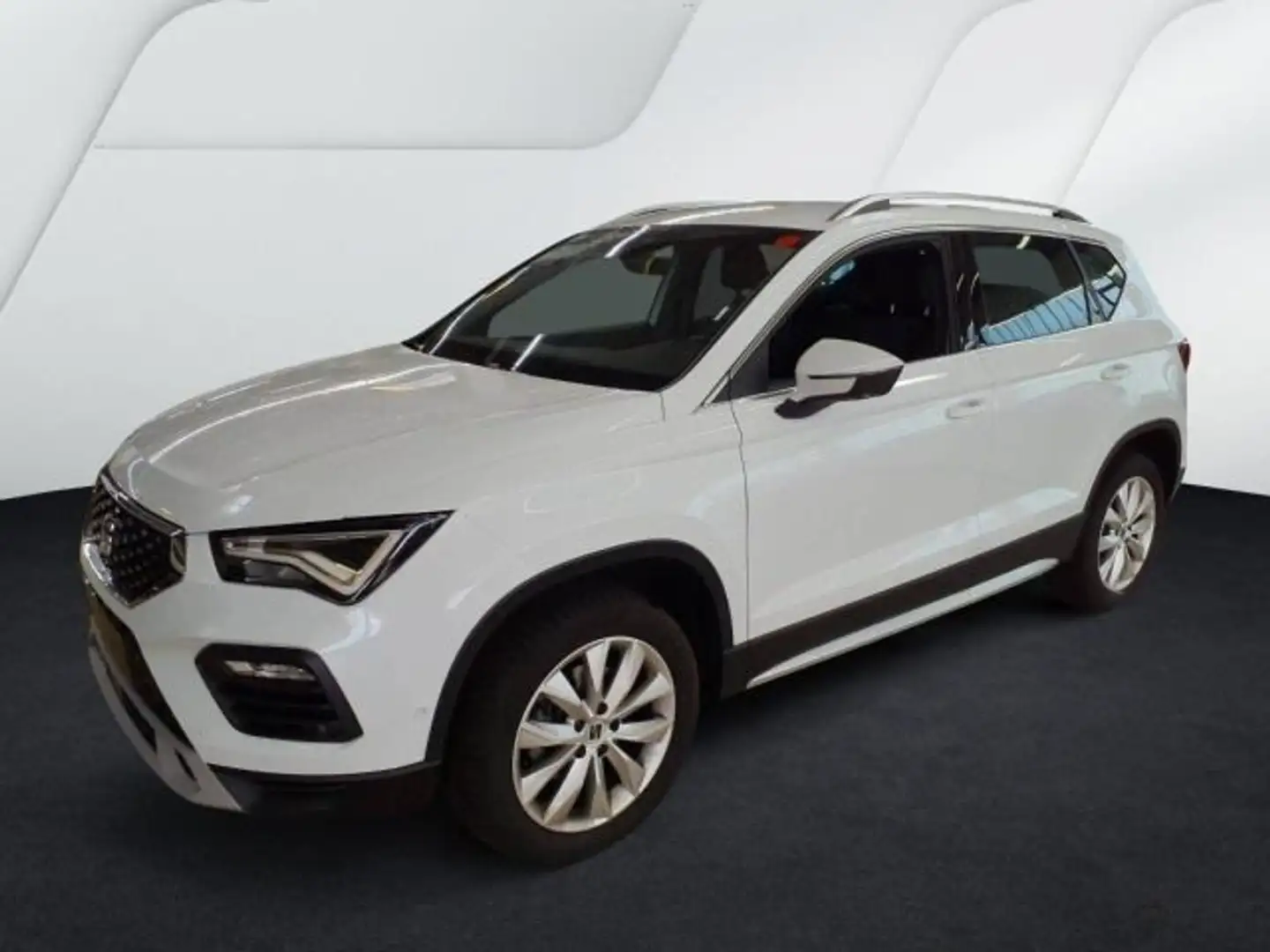SEAT Ateca 1.5 TSI DSG X-PERIENCE LED+NAV+ACC+SHZ+RFK Weiß - 2
