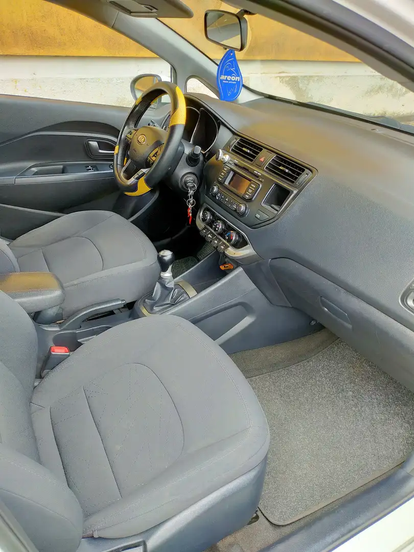 Kia Rio 5p 1.2 cvvt Cool - 2