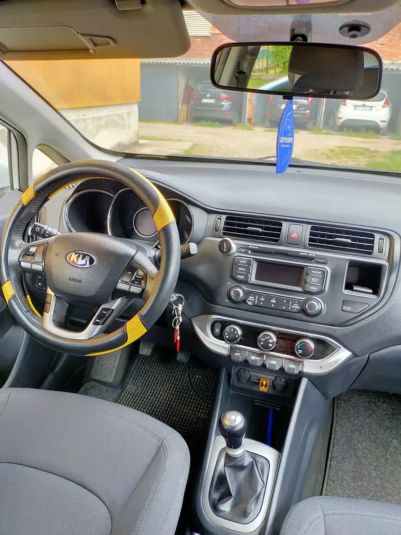 Kia Rio 5p 1.2 cvvt Cool - 1